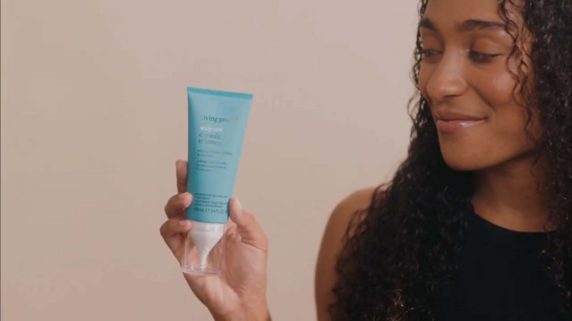 thumbnail video image 2 of Living Proof Scalp Care Dry Scalp Treatment, Scalp Hydration, 3.4 oz, 2 of 9