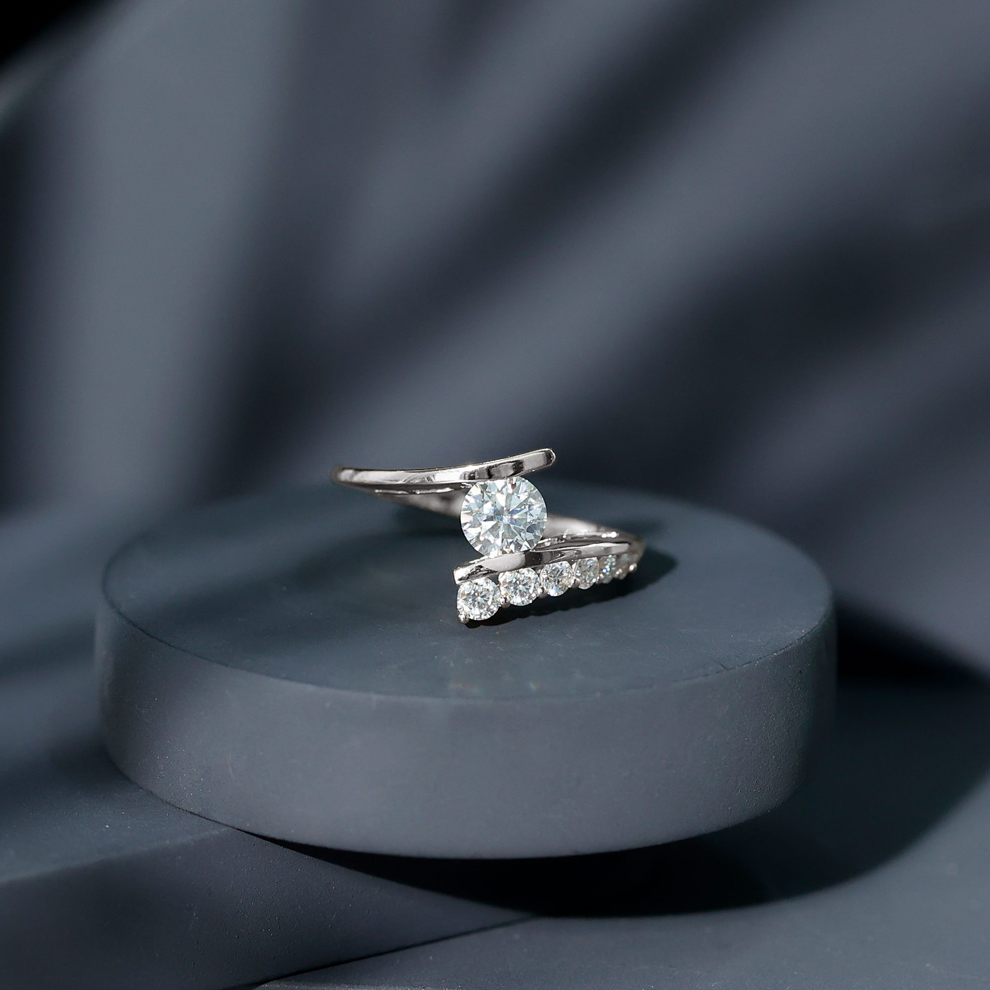 thumbnail video image 2 of Rosec Jewels Lab Grown Diamond Bypass Engagement Ring 1 Carat - 6 mm - EF-VS Quality Certified - Ready to Gift, 14K White Gold, US 4.50, 2 of 8