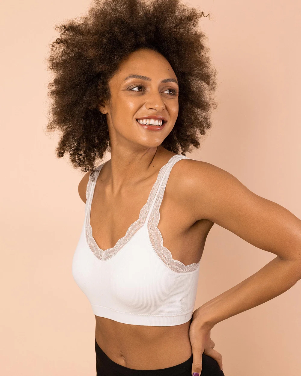 thumbnail video image 2 of Coobie Women's Lace Lover Bra 9140, Seamless Wireless Bralette with Lace Trim,White,One Size, 2 of 5