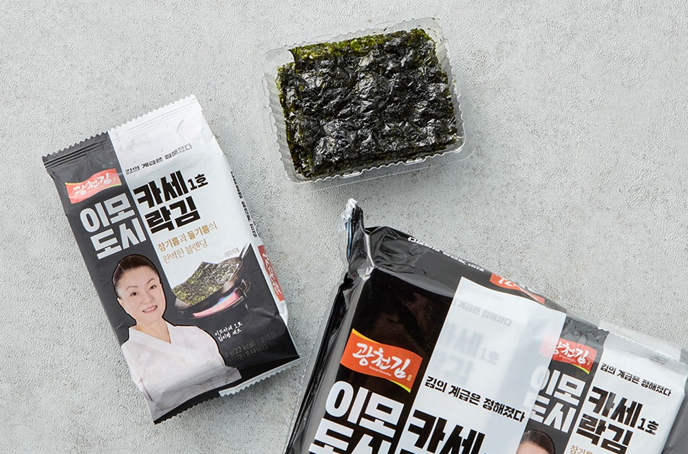 thumbnail video image 2 of Roasted seaweed sheets – Kimnori Imokase Seasoned Seaweed Snack 4gx24 packs, 2 of 6