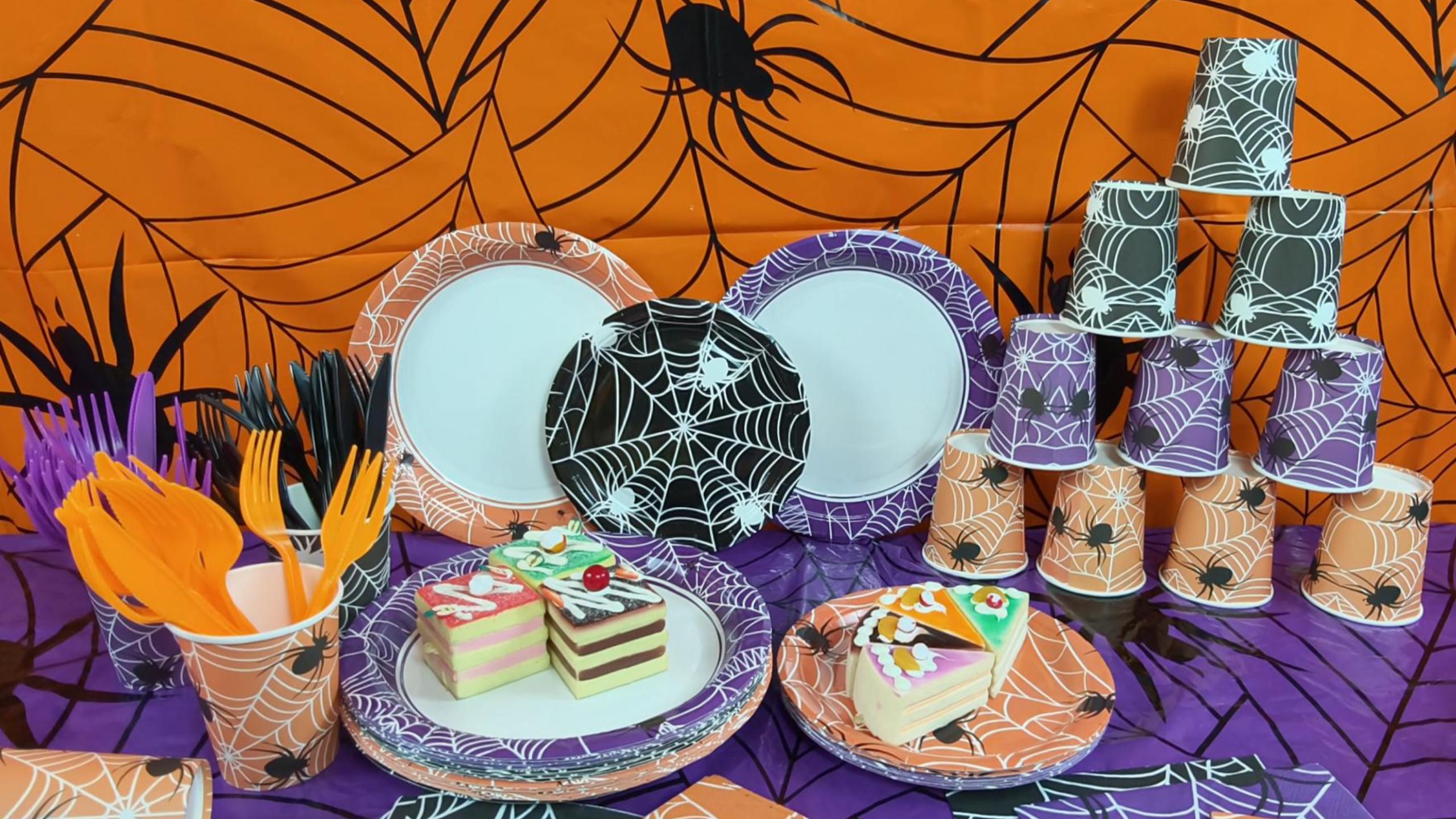 Spider Forks Halloween Party Supplies, Spider Web Halloween Tableware Set for 24 ...