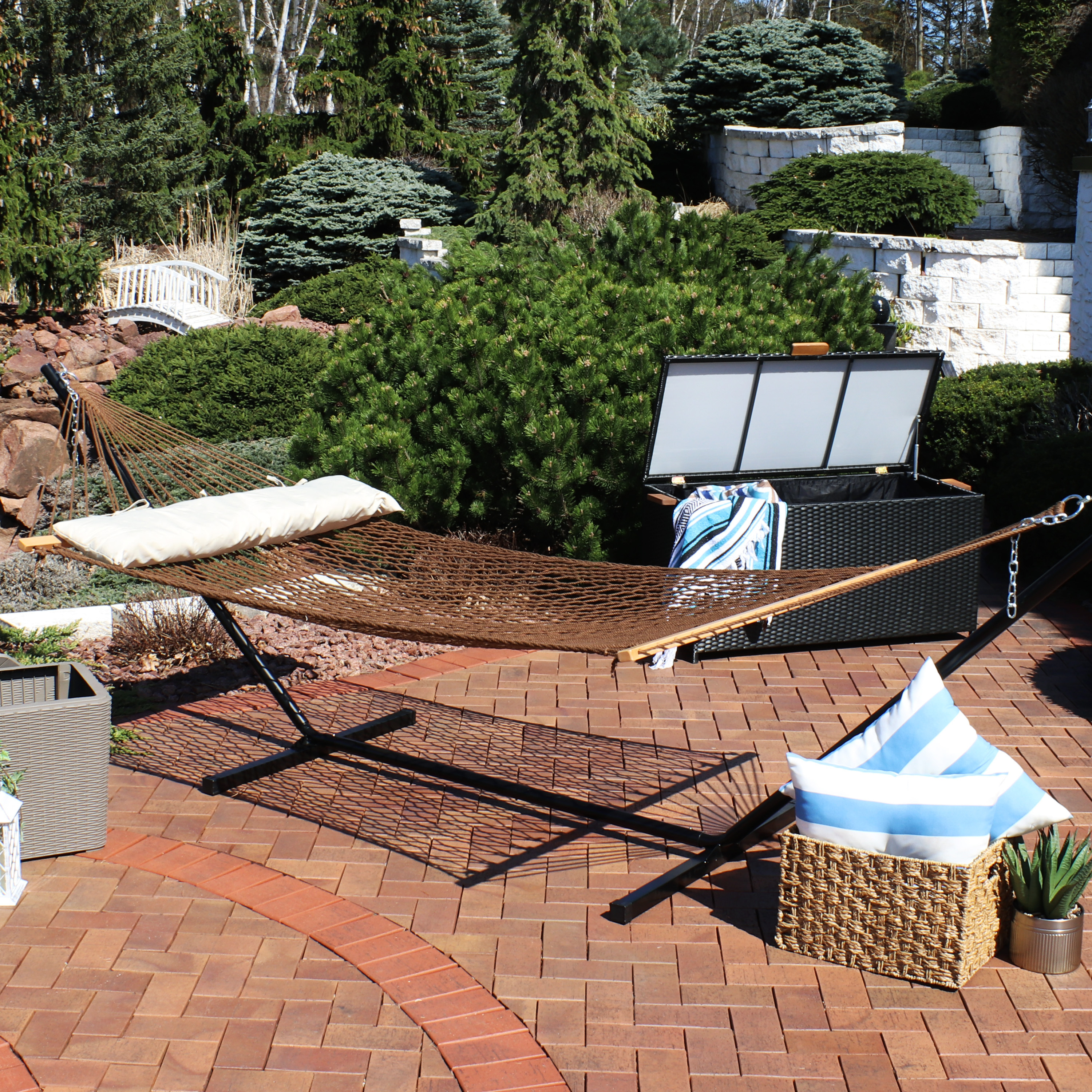 thumbnail video image 2 of Sunnydaze 2-Person Polyester Rope Spreader Bar Hammock, 450 lb - White, 2 of 7