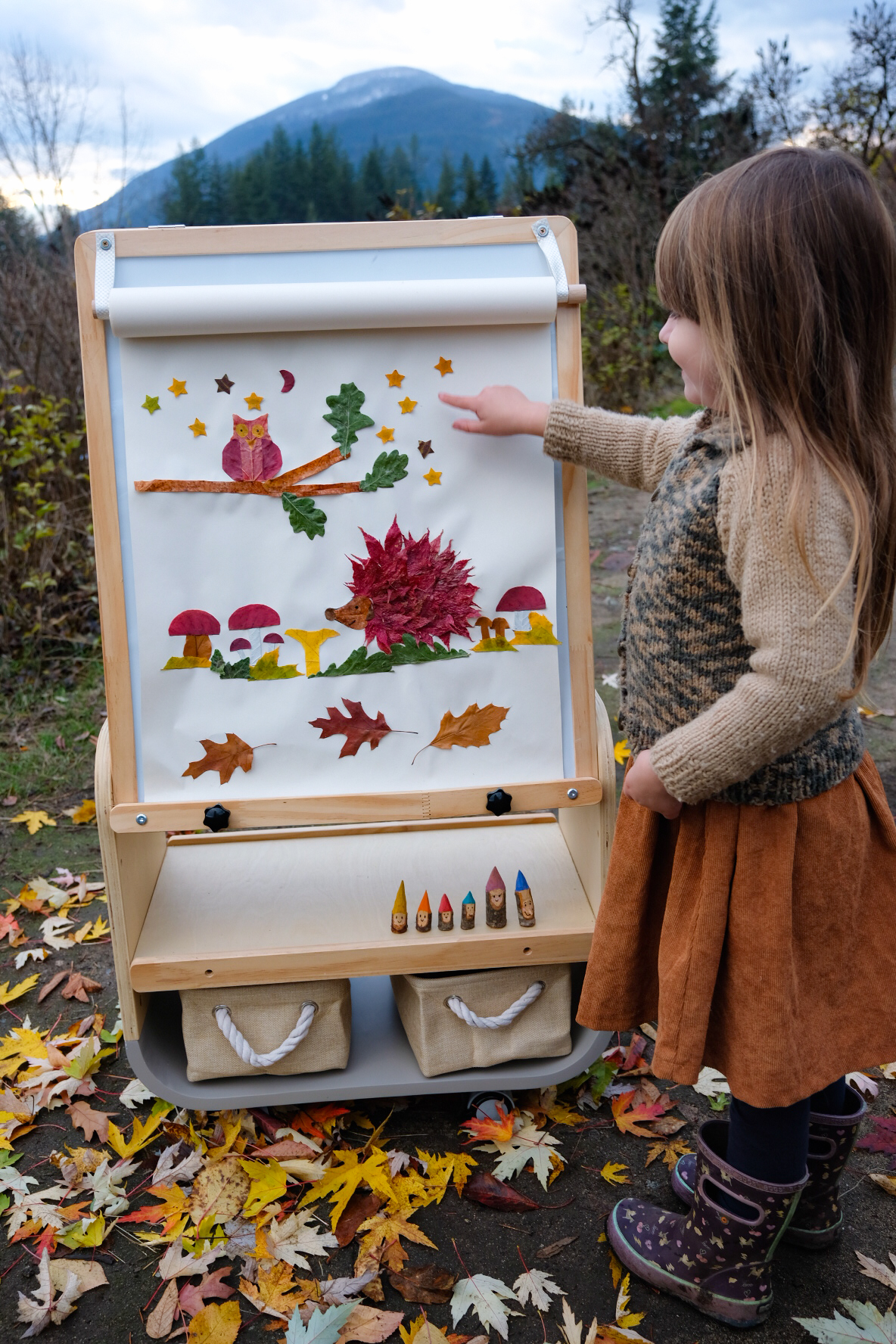 thumbnail video image 2 of 3-in-1 Art Easel for Kids Double-Sided Board Easel with Wheels and Storage Bags Adjustable Height Easel for Toddlers Magnetic Chalkboard & Whiteboard,Grey, 2 of 12