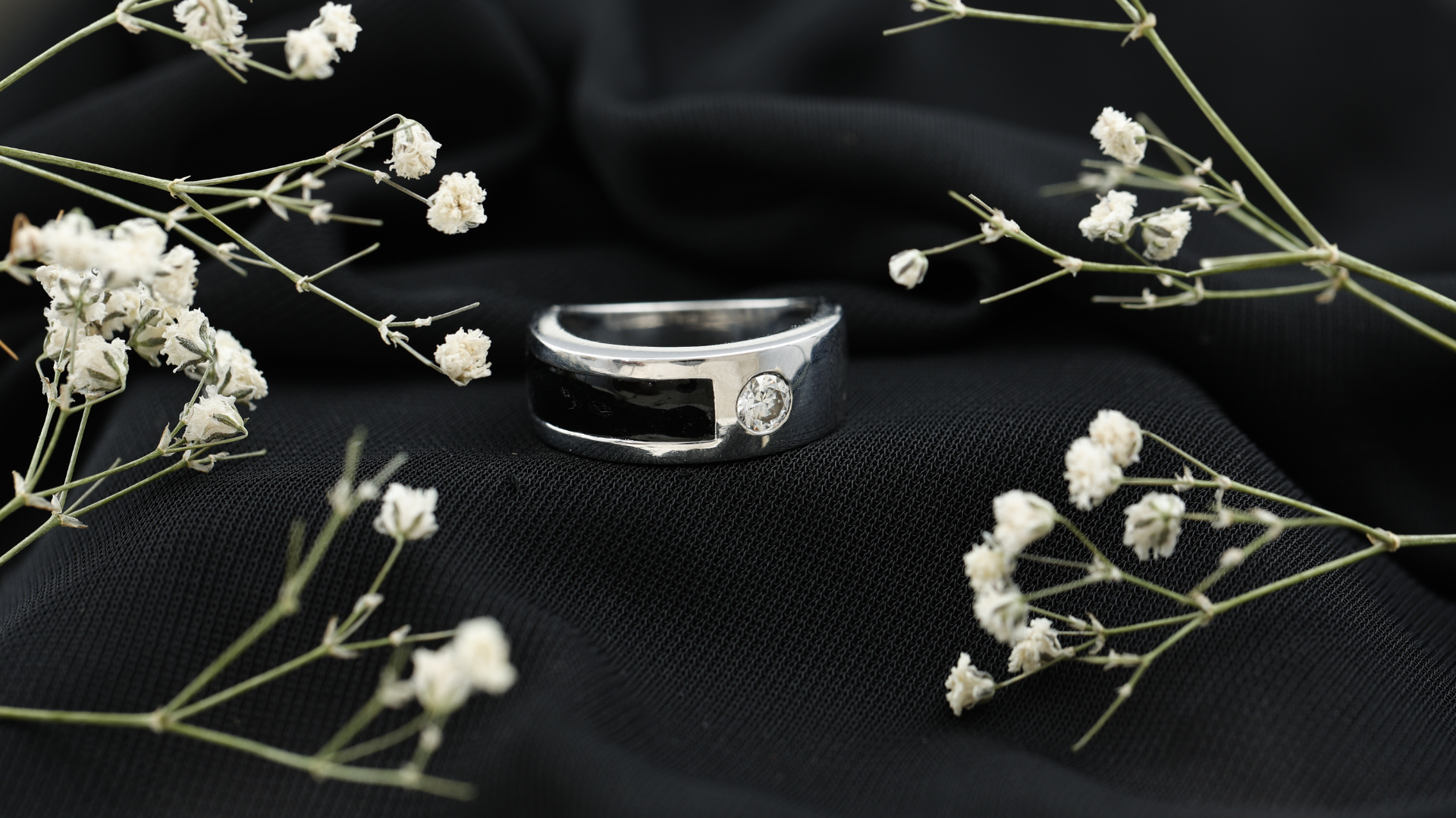 thumbnail video image 2 of Rosec Jewels Promise Band Ring with Certified Moissanite and Black Enamel - 0.25 CT, 18K Yellow Gold, US 10.00, 2 of 8