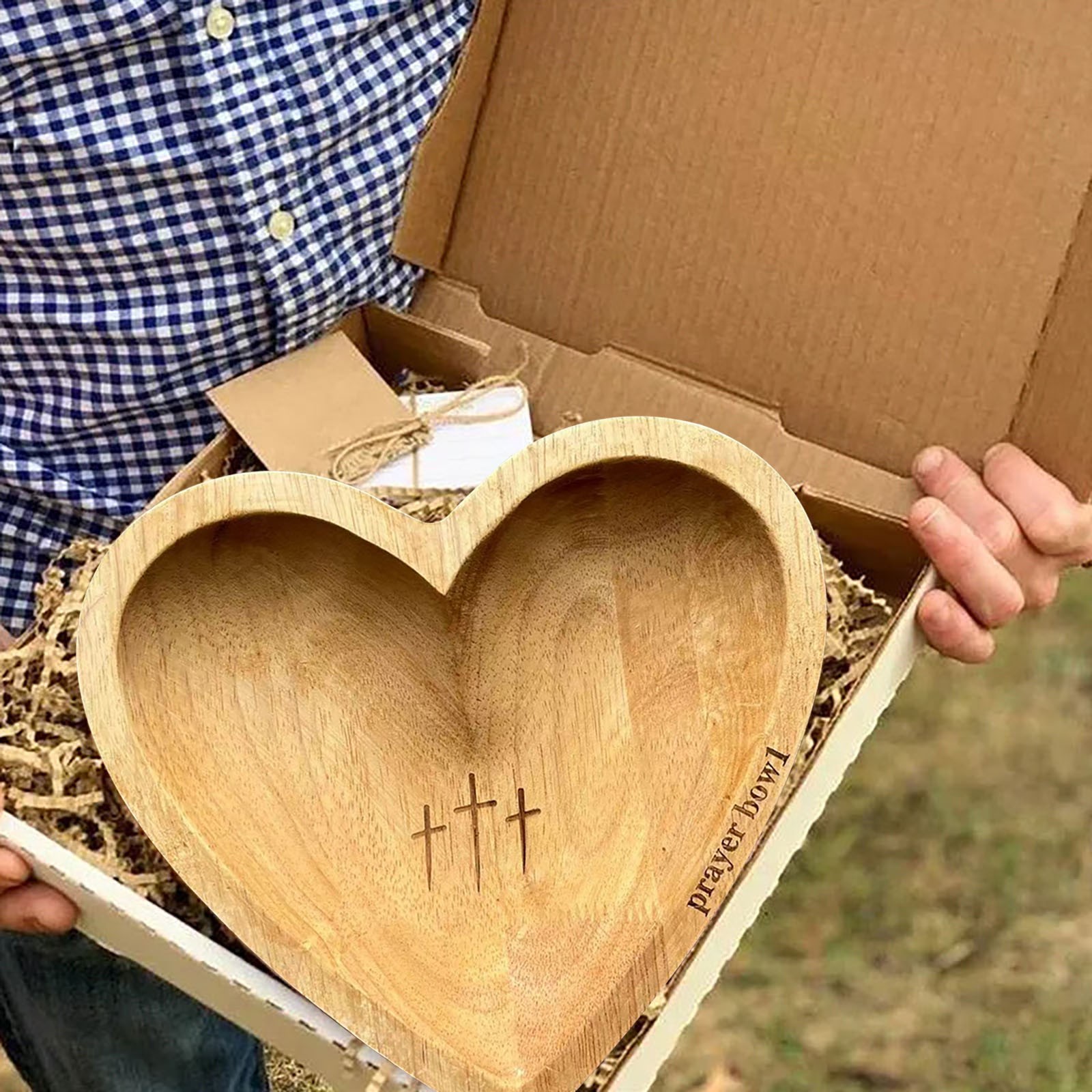 thumbnail video image 2 of Heart-Shaped Prayer Bowl with 12 Cards - Religious Gift for Christians, Perfect for Congregation, Home Prayer Use, Meaningful Christian Gift Accessories, Brown, 10.5*10.5*2 in, 2 of 10