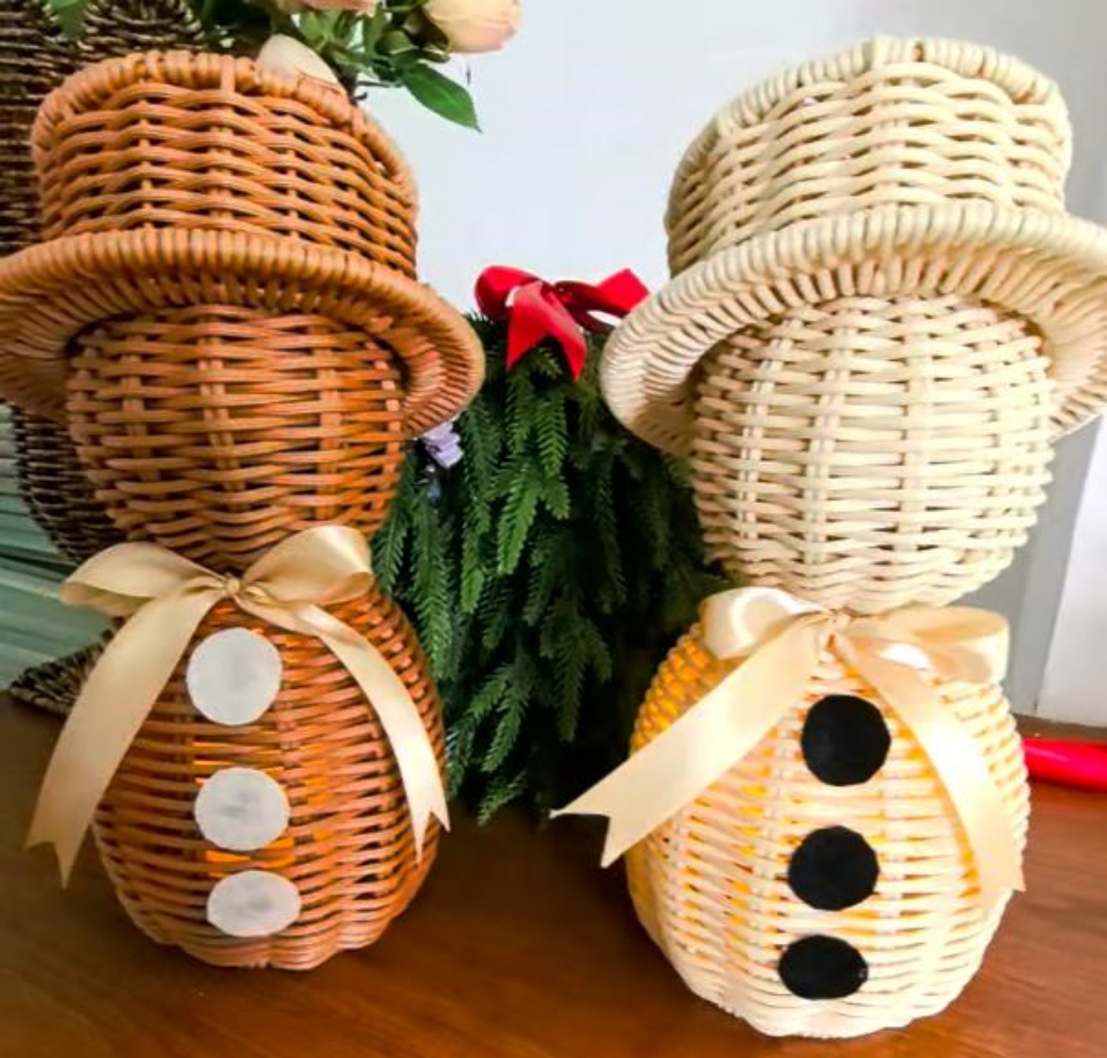 thumbnail video image 2 of Woven Rattan Snowman Christmas Decor, Wicker Snowman with Hat & Satin Bow, Xmas Tabletop Ornaments for Mantel Fireplace Tiered Tray, Brown, 11 in, 2 of 10