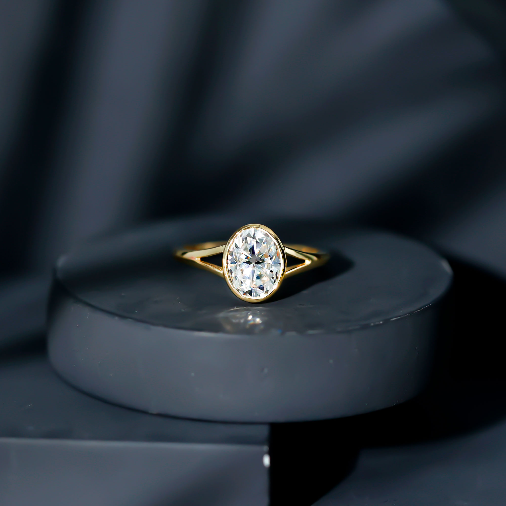 thumbnail video image 2 of Rosec Jewels Moissanite Oval Engagement Ring 2 Carat - Split Shank Ring - 7X9 mm - D-VS1 Quality Certified, 14K White Gold, US 3.50, 2 of 8