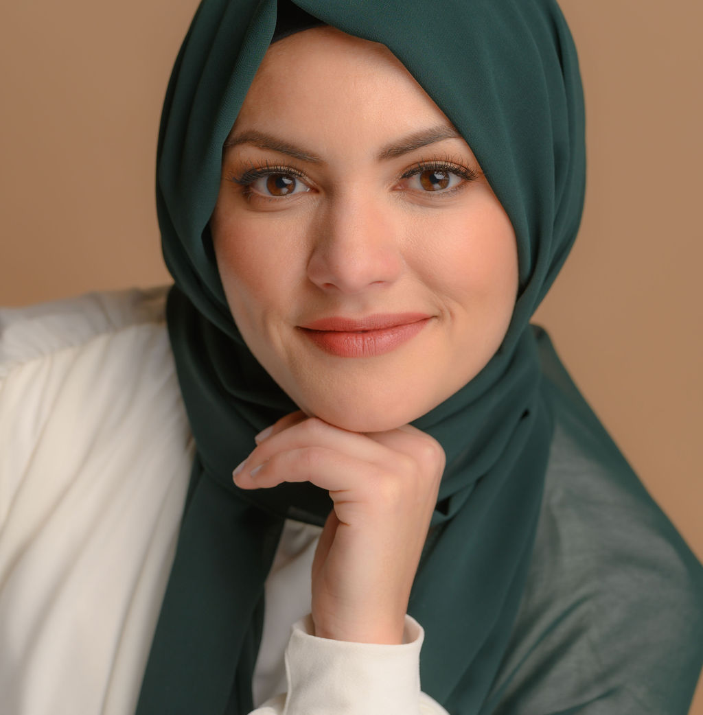 thumbnail video image 2 of Premium Chiffon Hijab - Mocha, 2 of 5