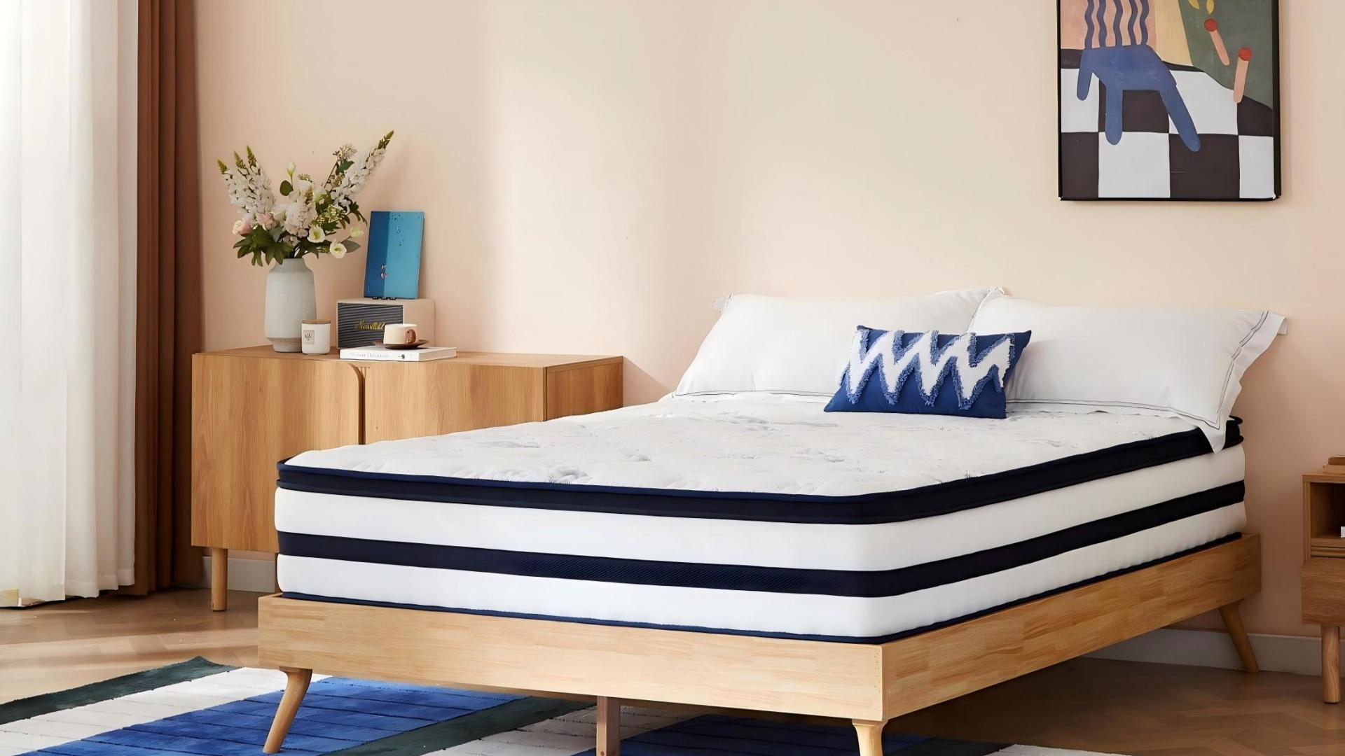 thumbnail video image 2 of FOLVUTY Queen Mattress 12" Cooling Hybrid Mattress in a Box, Gel Memory Foam Mattress with 7-Zone Support, Individually Wrapped Pocket Coils, Medium, 2 of 15