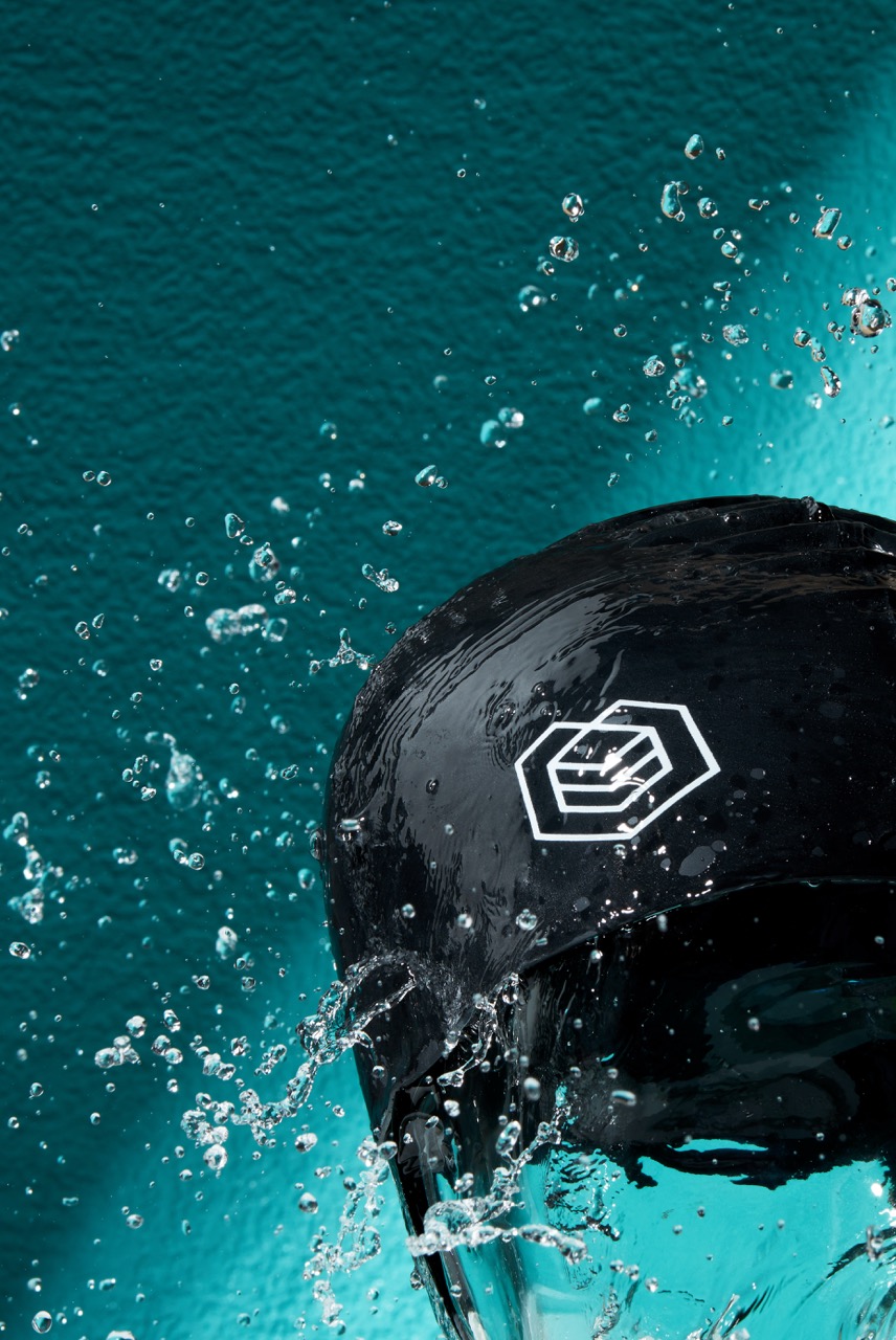 thumbnail video image 2 of SOUL CAP Extra-Large Swimming Cap - Long Hair, Curls, Dreadlocks, Extensions & Afros - Unisex - 100% Silicone (XL, Black, Swim Cap), 2 of 10