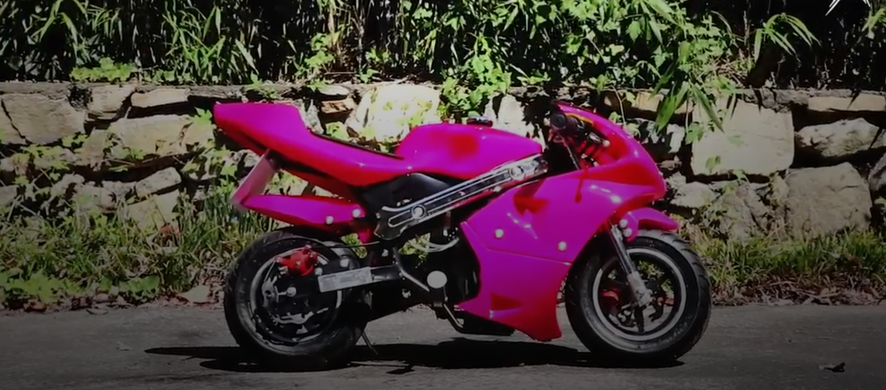 thumbnail video image 2 of XtremepowerUS 40cc 4-Stroke Gas Pocket Bike, EPA Approved Mini Bike for Teens, Dual Disc Brake, Red, 2 of 5