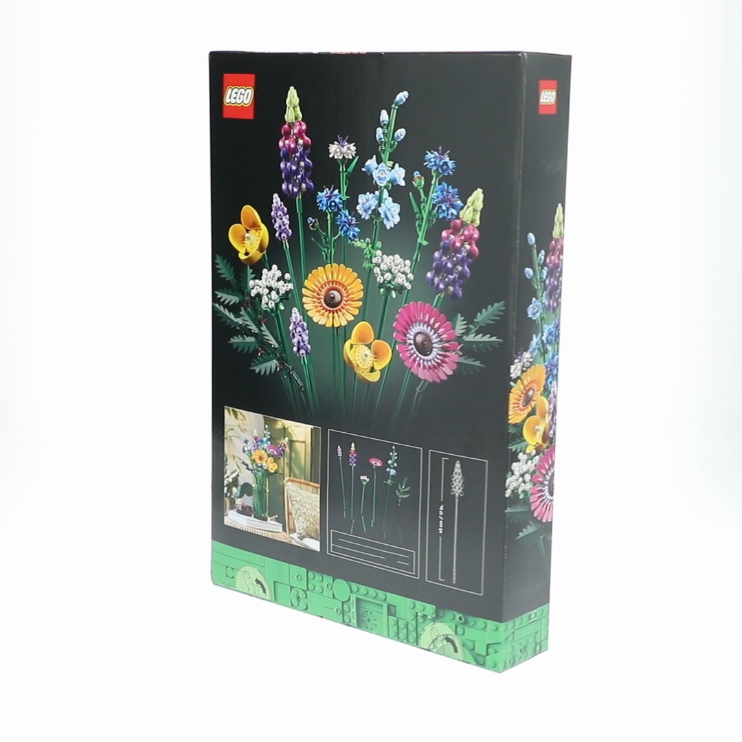 LEGO Wildflower Bouquet 10313 and LEGO Hedgehog Picnic 40711