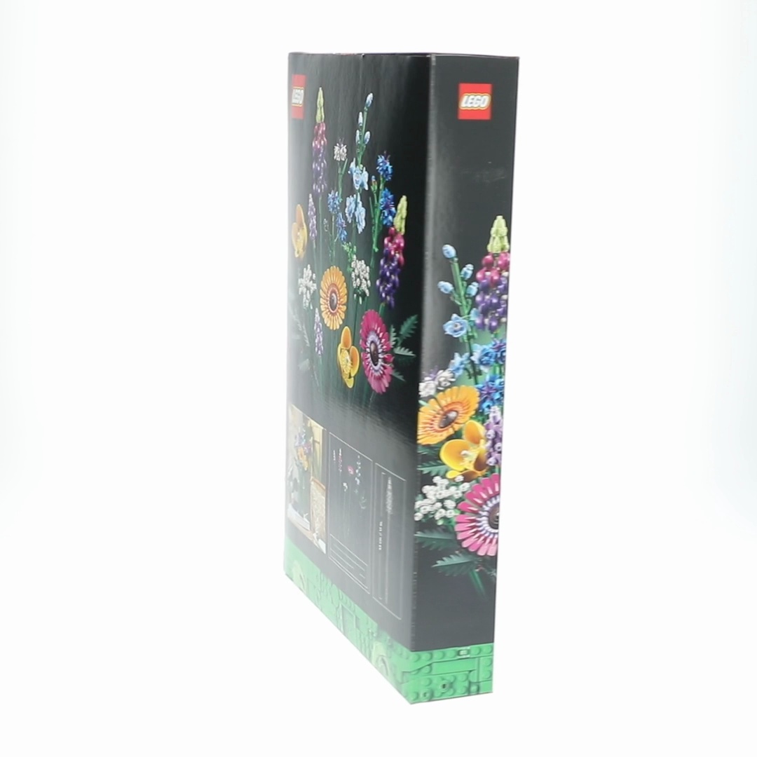 LEGO Wildflower Bouquet 10313 and LEGO Hedgehog Picnic 40711
