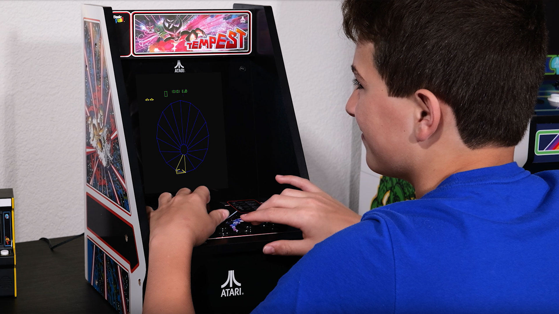 thumbnail video image 2 of Arcade Classics Atari Tempest Counter Series Game Machine with 8" Screen and 5 Games, 2 of 13