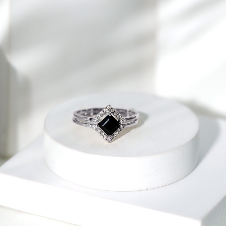 Minimalist Black Onyx 925 Sterling Silver Simple Solatire