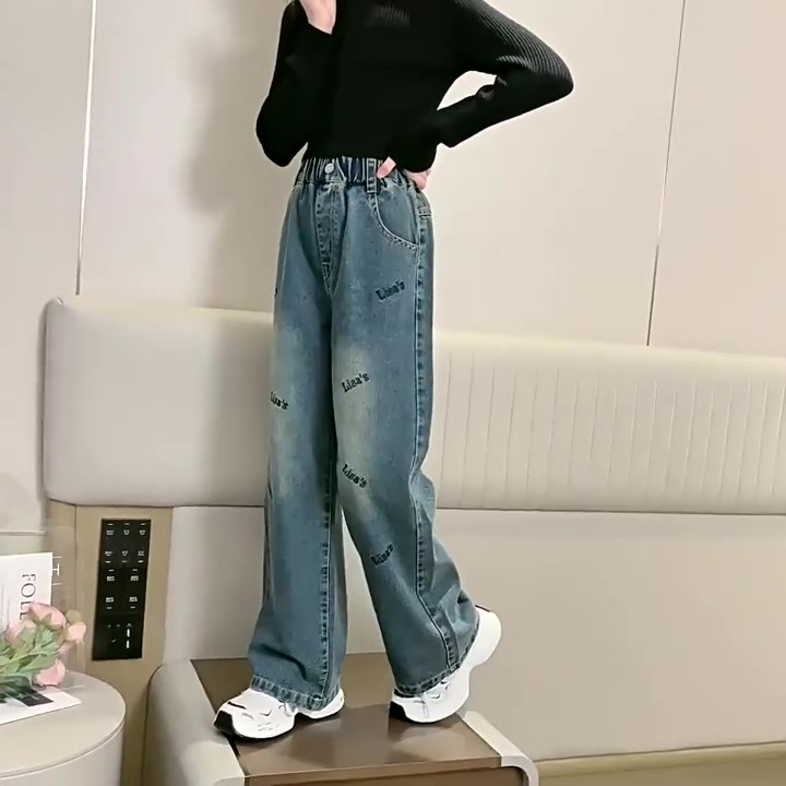 thumbnail video image 2 of SGMVNU Girl jeans Baggy Wide Leg Elastic Waist Multiple Pockets Cargo Trousers Denim Pants for Children Comfortable Casual Style Cute Pants for Girl(Size 10-11 Years,Blue), 2 of 10