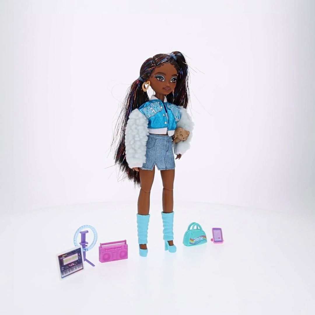 Barbie Dream Besties Brooklyn – Muñeca Articulada Con Accesorios De Baile, Pelo Castaño Con Trenzas