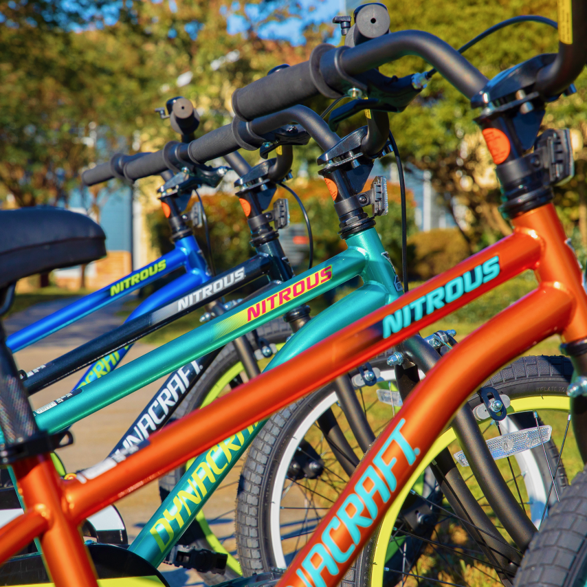 thumbnail video image 2 of Dynacraft Nitrous 20 Inch Boys Bike, 2 of 9