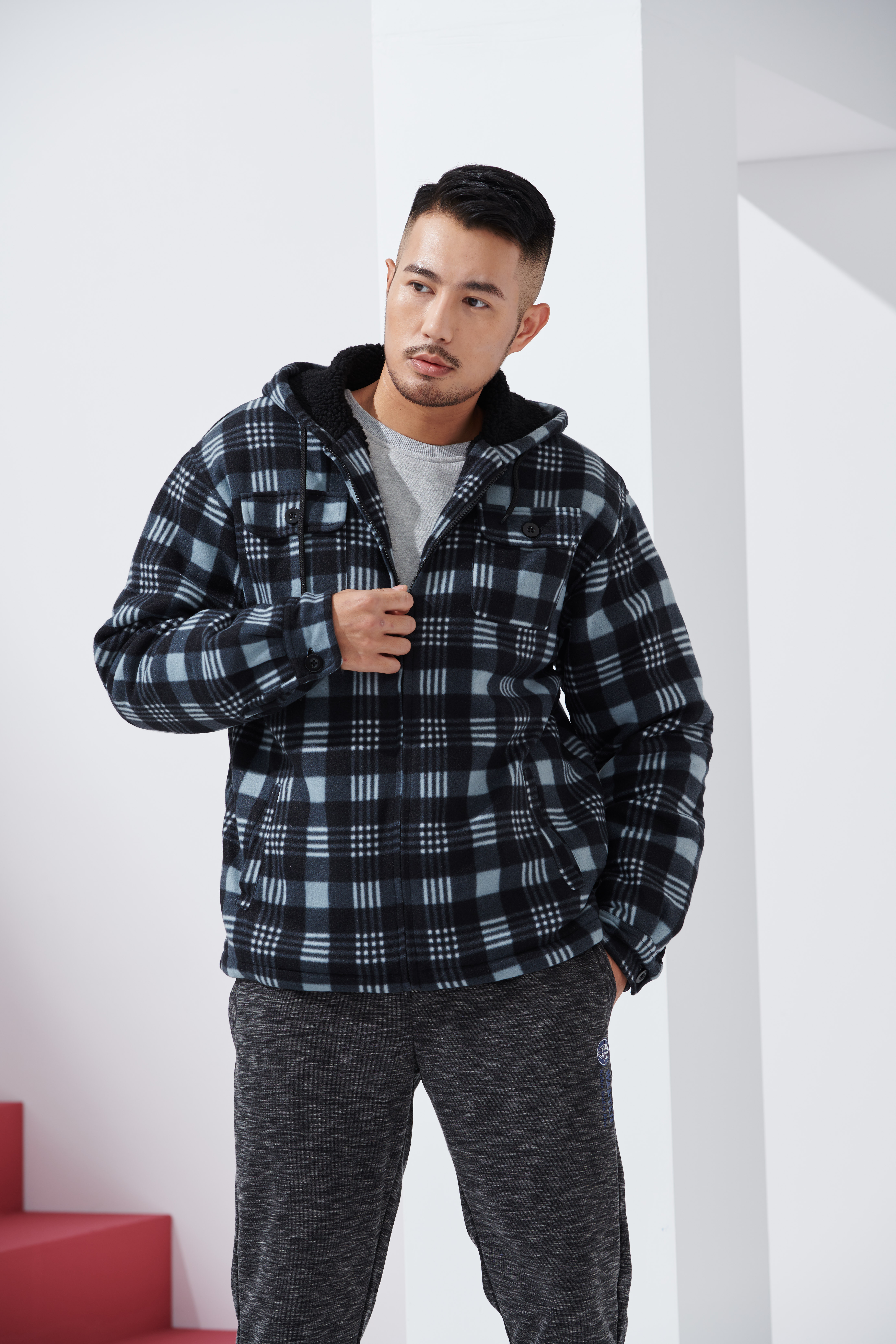 thumbnail video image 2 of Men’s Plaid Flannel Hoodie Jacket, Sherpa Lined Full Zip Winter Flannel Jacket for Men, 2 of 9