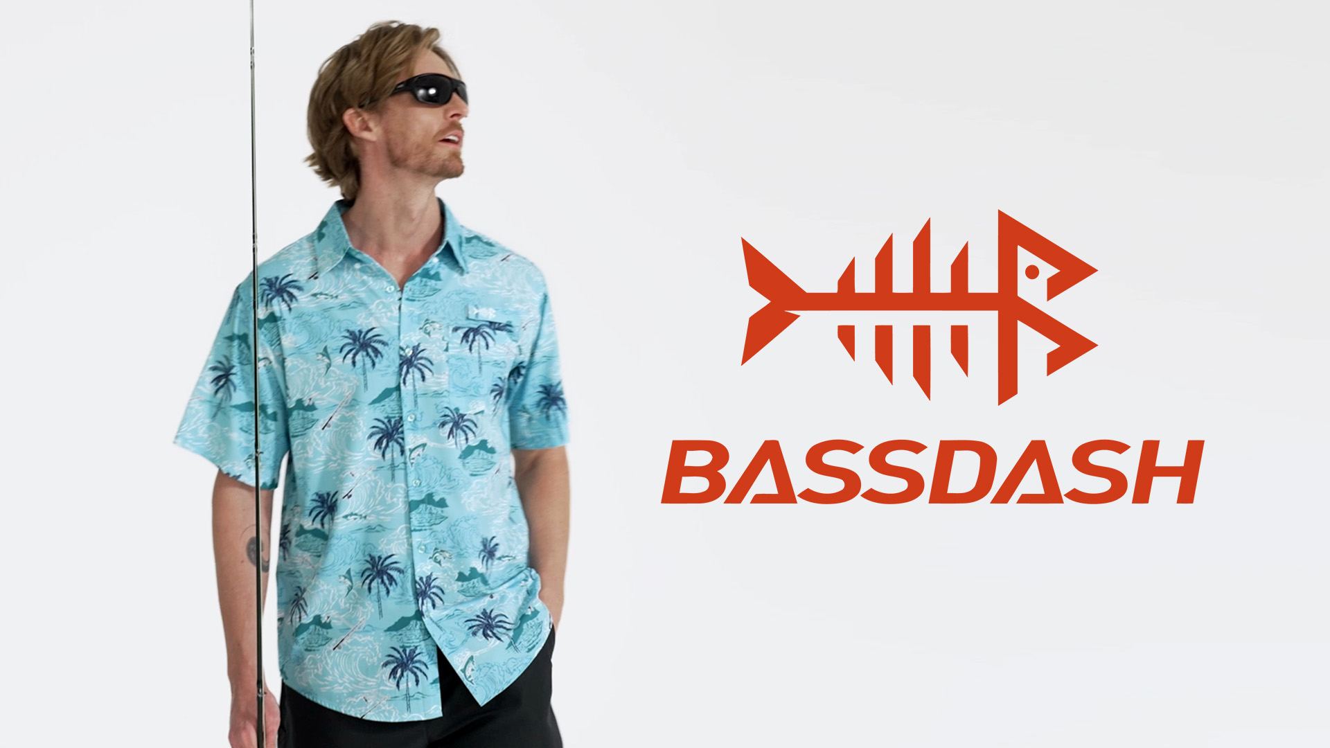 thumbnail video image 2 of Bassdash Men's UPF 50+ Short Sleeve Button Down Fishing Shirt Breathable Lightweight for Outdoors Hiking Camping, 2 of 8