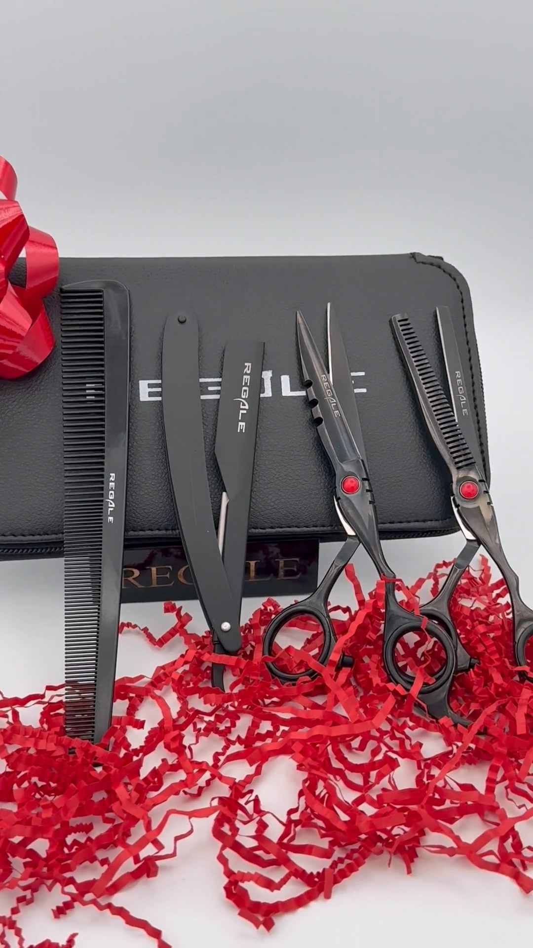 thumbnail video image 2 of Regale Barber Supply King Pro 5-Piece Professional Barber Kit | Cutting Shear, Texturizing Shear, Straight Razor & Comb Set — Matte Black, 2 of 10