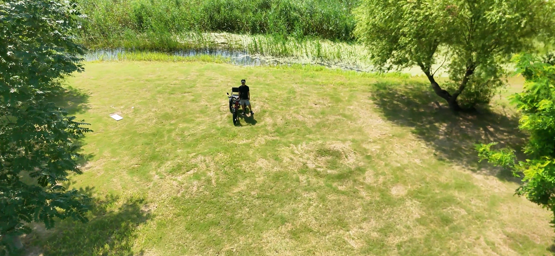 thumbnail video image 2 of NOMIGO Two Seater Electric Tricycle with 7 Speed 3 Wheel Electric Bicycle Max 20MPH 20*4.0" Fat Tire ,48V 15.6Ah Lithium Battery 750W Motor Electric Tricycle for Adults with 2 Baskets Red, 2 of 9
