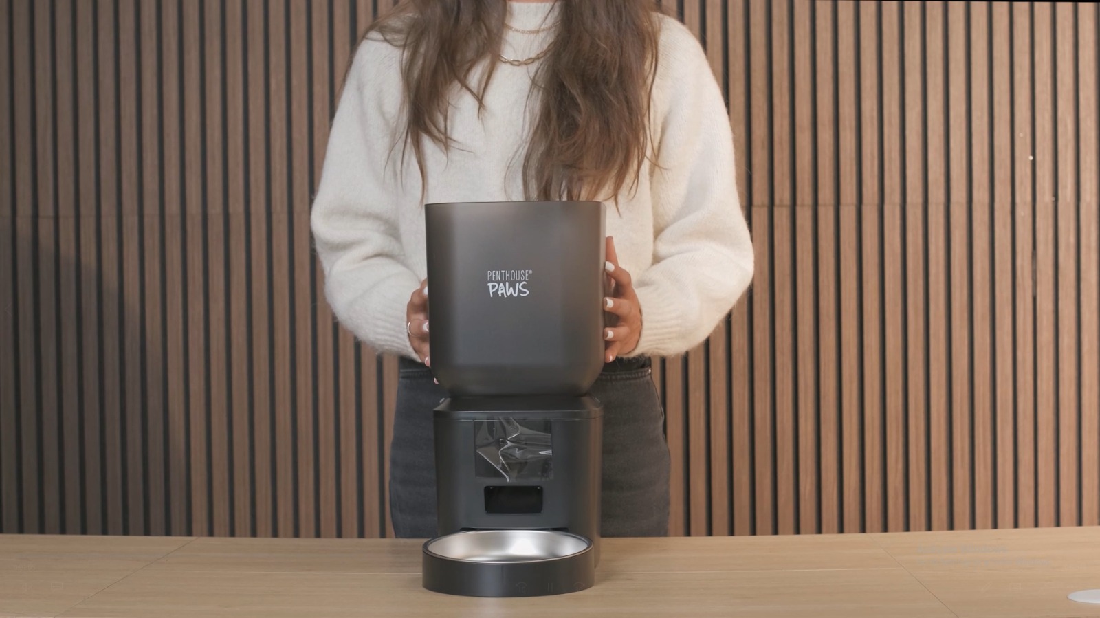 thumbnail video image 2 of Penthouse Paws Smart Maxx HD Automatic Pet Food Feeder, 7L Capacity, 1080p Camera, WiFi App Control, 2-Way Audio, Anti-Jam Design, Backup Power, Stainless Steel Bowl, White, for Cat & Dog, 2 of 10