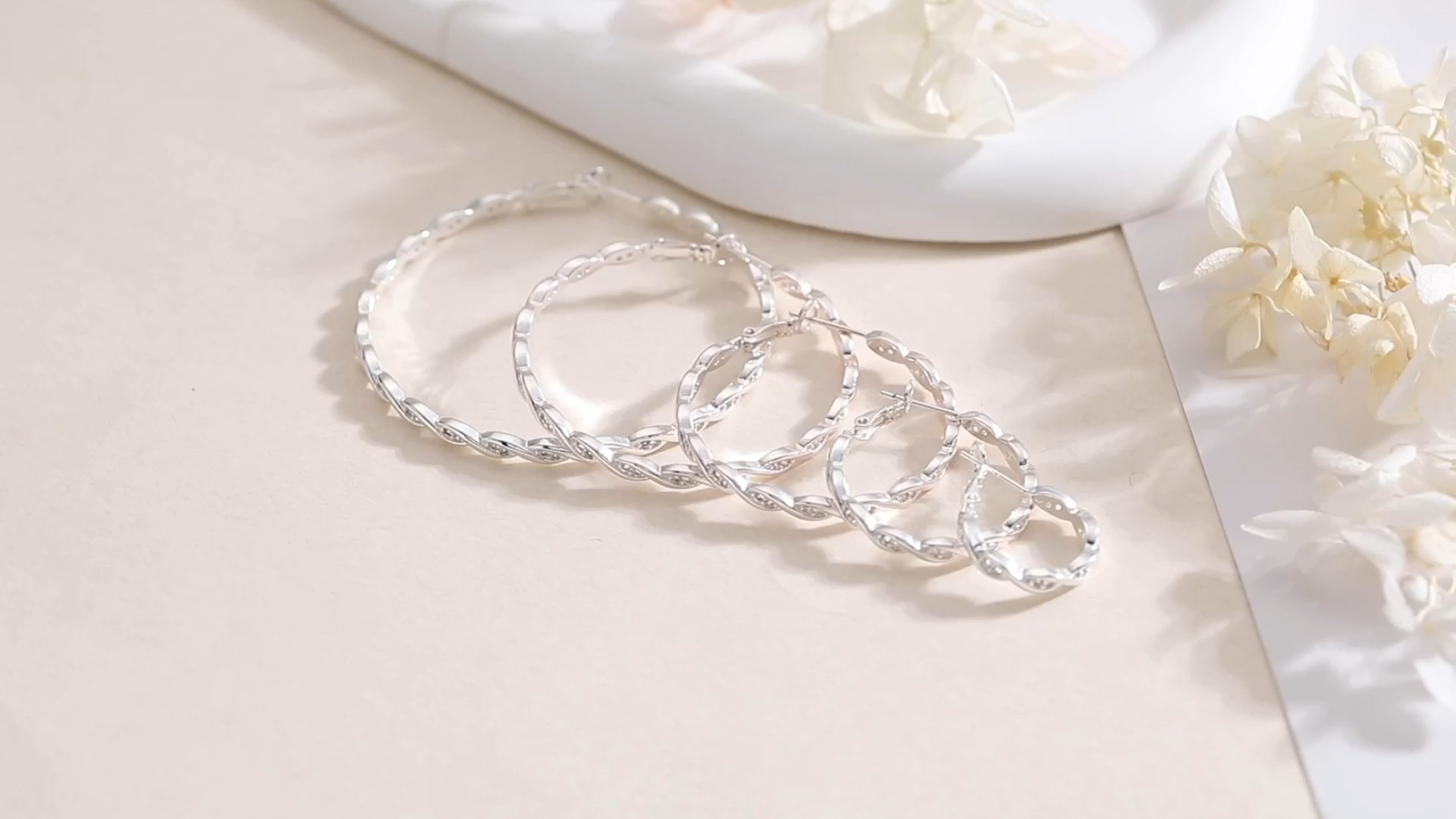 thumbnail video image 2 of VEEDOFA Twisted Hoop Earrings for Women 14K Gold Plated 925 Sterling Silver - Cubic Zirconia CZ Chunky Hoops with Spring Clasp, Hypoallergenic Large Hoops, Gift Box, 2 of 7