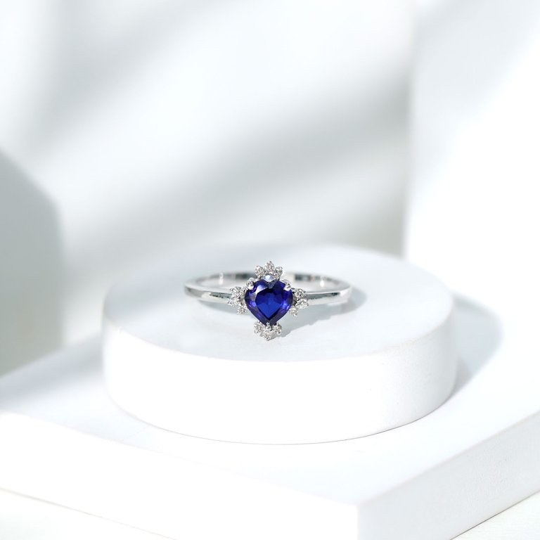 7.50 Carat Natural Blue Sapphire Sterling Silver Ring - Art Deco Halo Design, Gift Box Included
