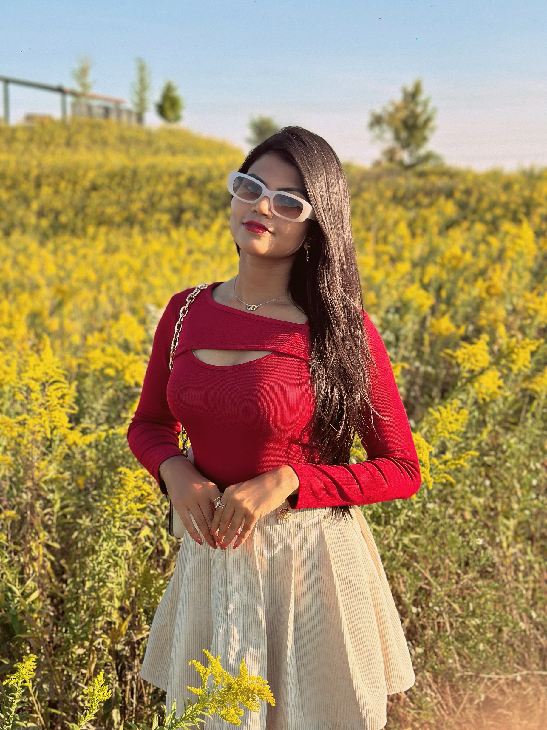 thumbnail video image 2 of Ladybranch Ladybranch Womens Scoop Neck Basic T-Shirts Sleeveless Cutout Knit Ribbed Fashion Sexy Tee Tshirts(X-Large，Wine Red）, 2 of 9