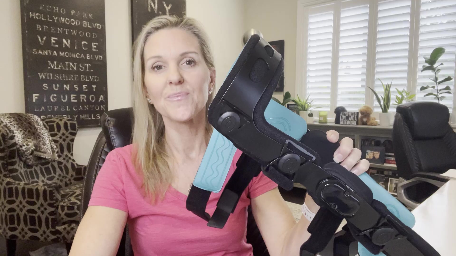 thumbnail video image 2 of Komzer ACL Knee Brace, Functional Knee Support for PCL/MCL/Ligament Sports Injuries/Meniscus Tear/Knee Joint Pain, Adjustable Hinged Orthopedic Knee Orthosis (Black, XXL/R), 2 of 8