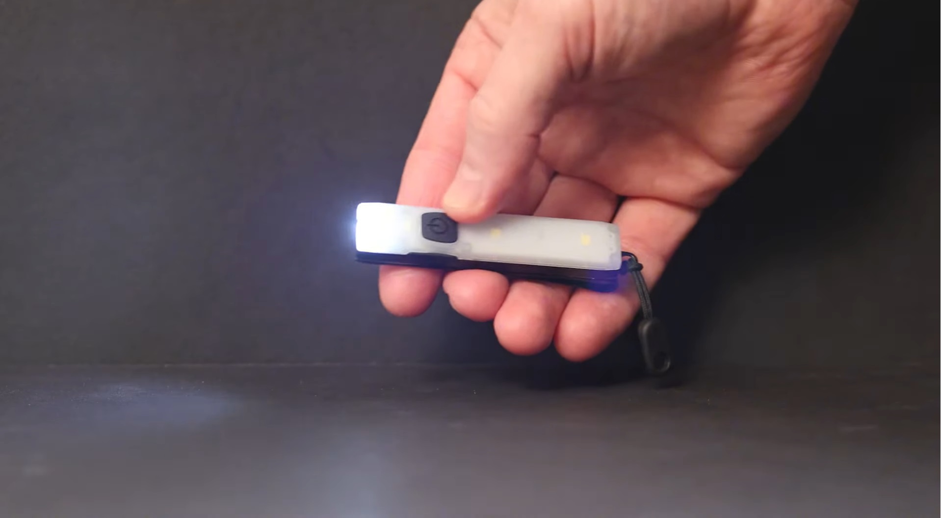 Keyport Led Keyport Pocket Flare 2.0 Mini Flashlight - Small, Flat USB-C ...
