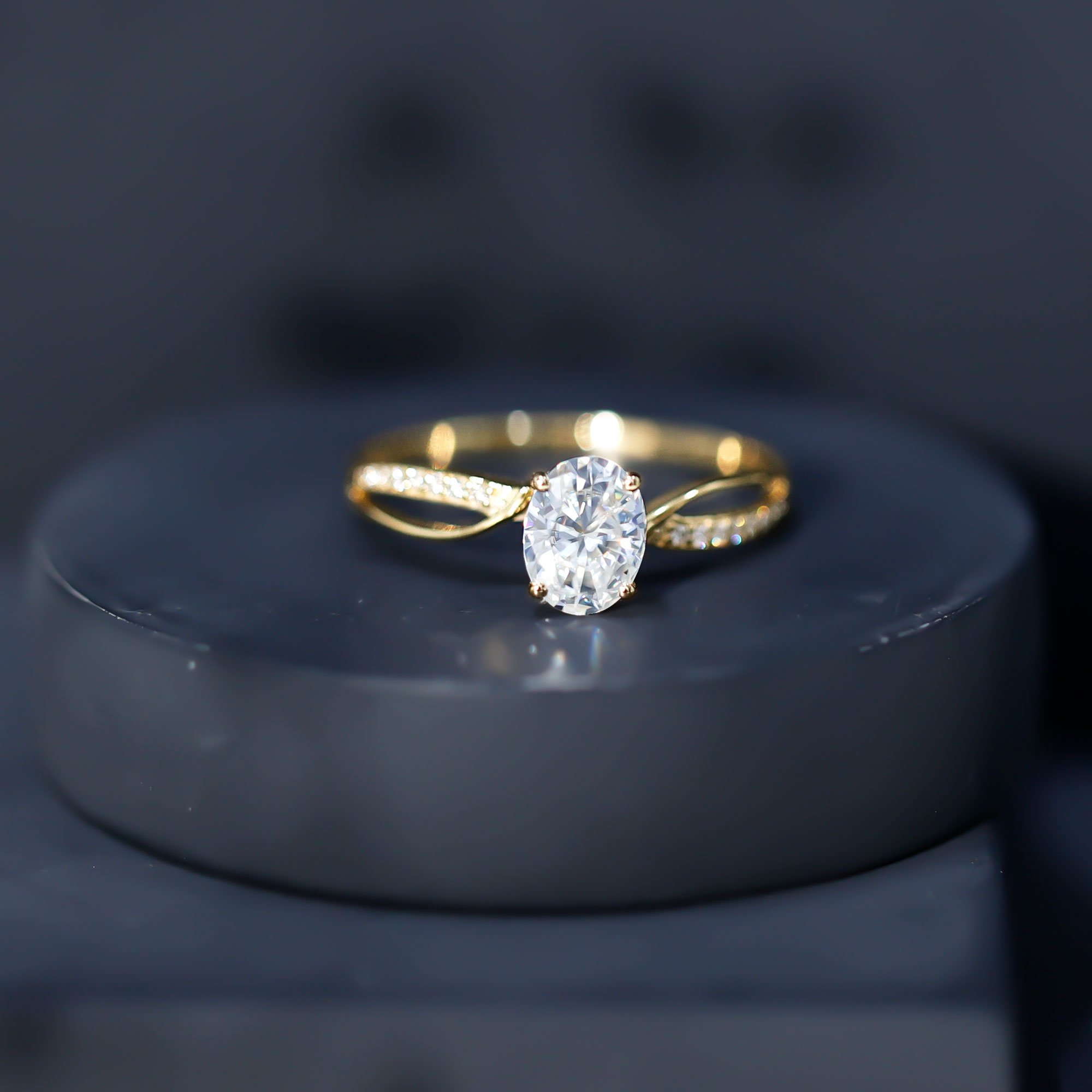 thumbnail video image 2 of Rosec Jewels 1 Carat Oval Moissanite Solitaire Engagement Ring - D-VS1 Quality - Infinity Ring for Women - Fine Jewelry Gift, 10K Yellow Gold, US 3.50, 2 of 8