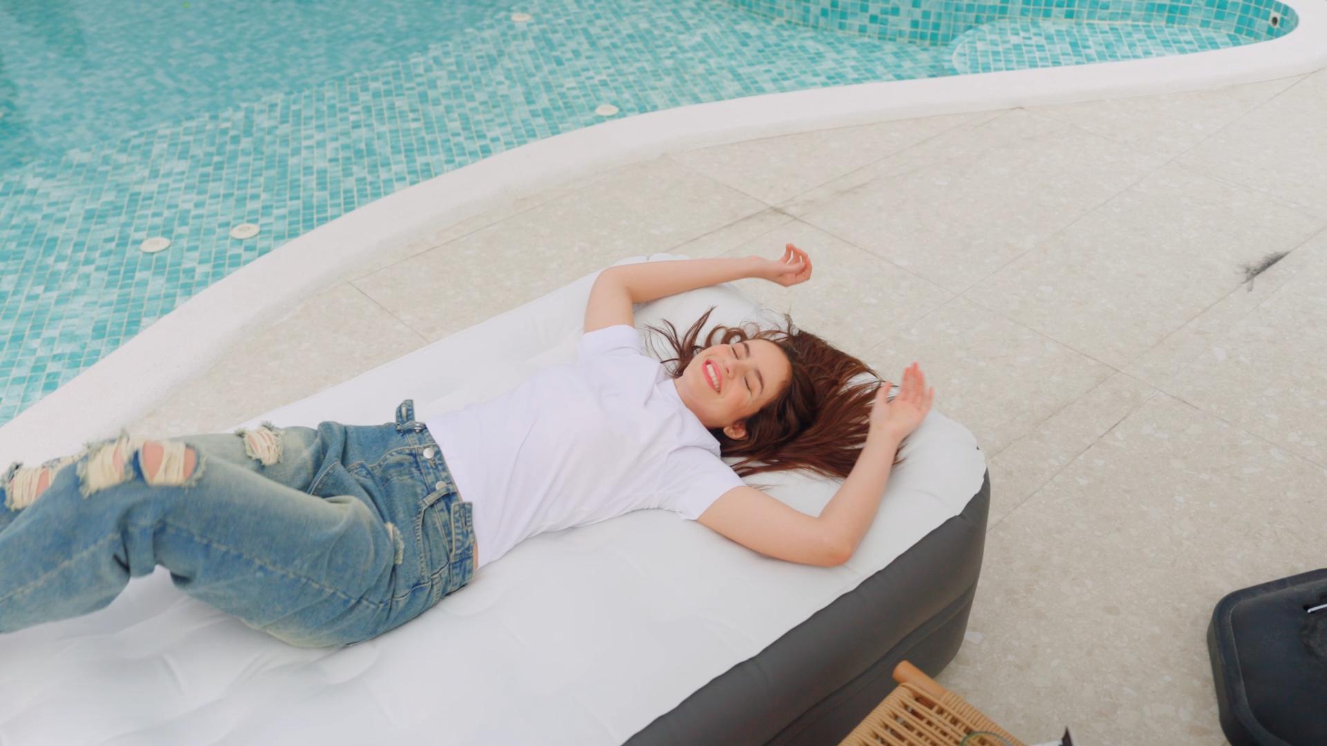 thumbnail video image 2 of Luxury Queen Air Mattress with Built-In Battery Pump,Heavy-Duty Waterproof Veltex Surface for Indoor/Outdoor Use,Portable Inflatable Camping Bed & Guest Bed(Lavender Purple), 2 of 11