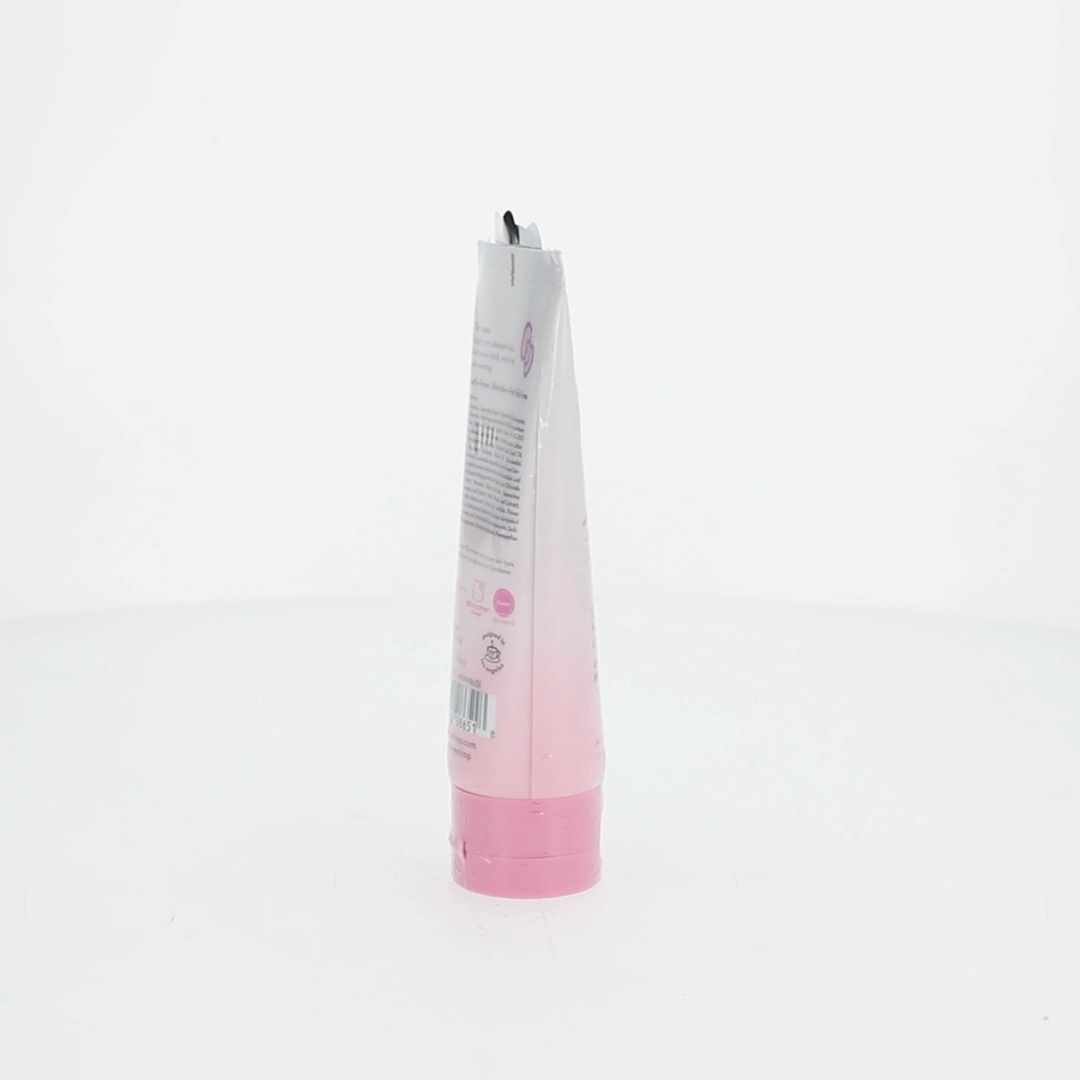 The Crème Shop Hello Kitty 24/7 Hydration Lock Light Moisturizer
