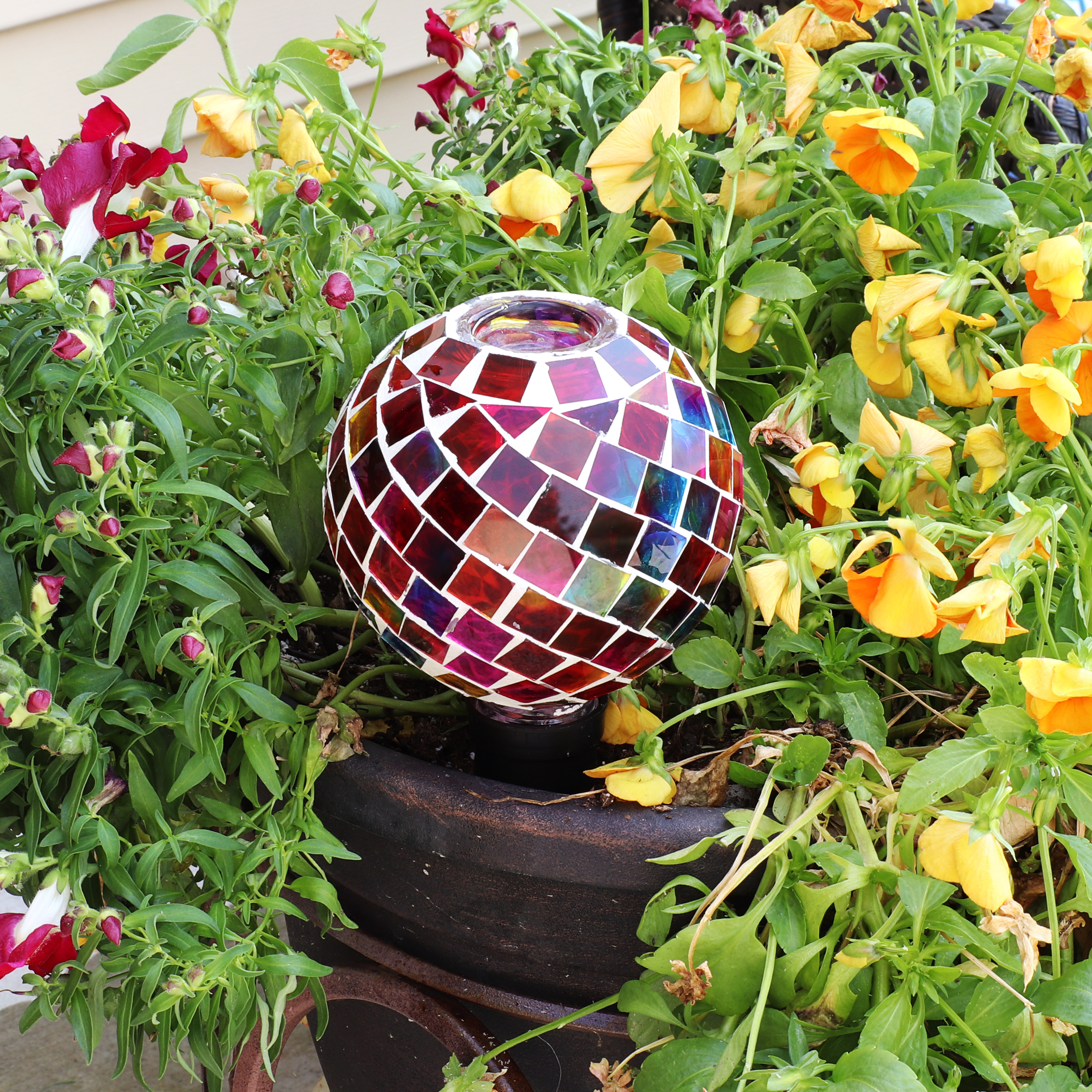 thumbnail video image 2 of Sunnydaze Bright Blooms Round Mosaic Glass Plant Watering Bulb with Clay Watering Spike, 2 of 9