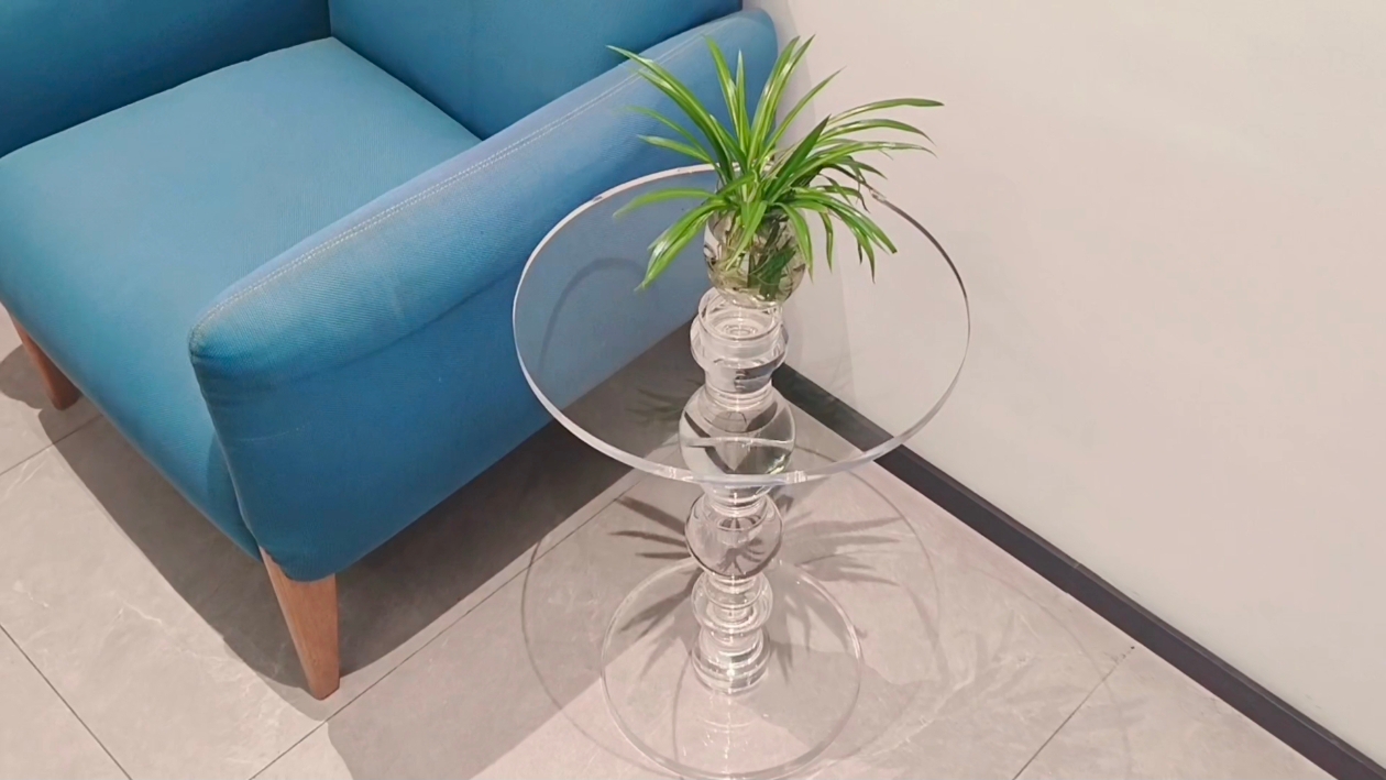 thumbnail video image 2 of VDGPWA 16" Modern Acrylic Side Table, Clear Round Martini Table for Living Room, Bedroom, 2 of 6