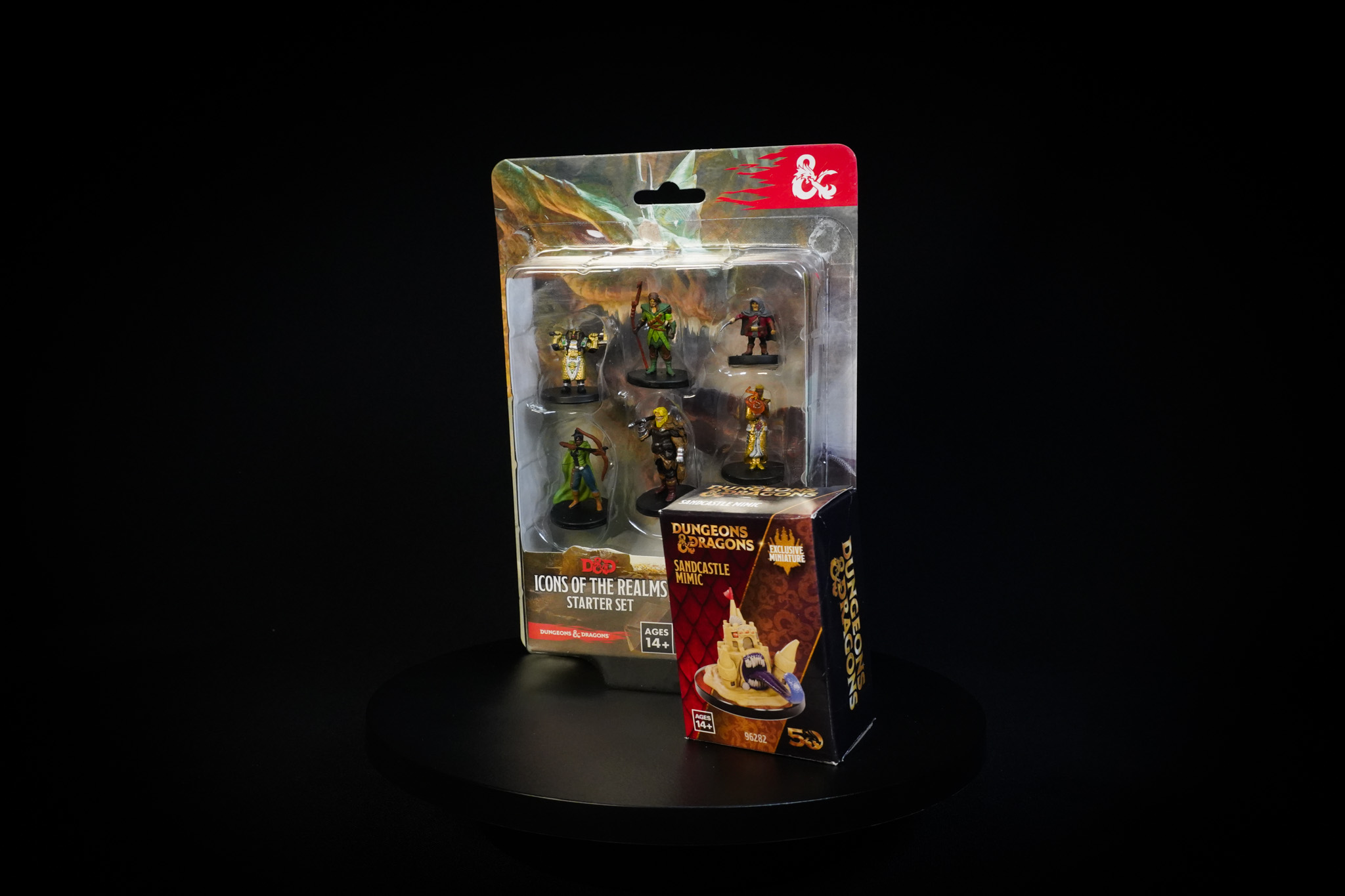 WizKids Dungeons and Dragons Miniatures Starter Bundle, Includes 7