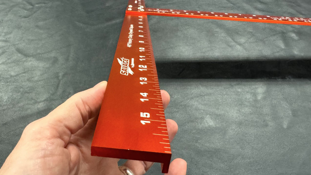 thumbnail video image 2 of Swanson Savage 48" Heavy Duty Anodized Aluminum Wallboard T-Square, Model SVW124, 2 of 3