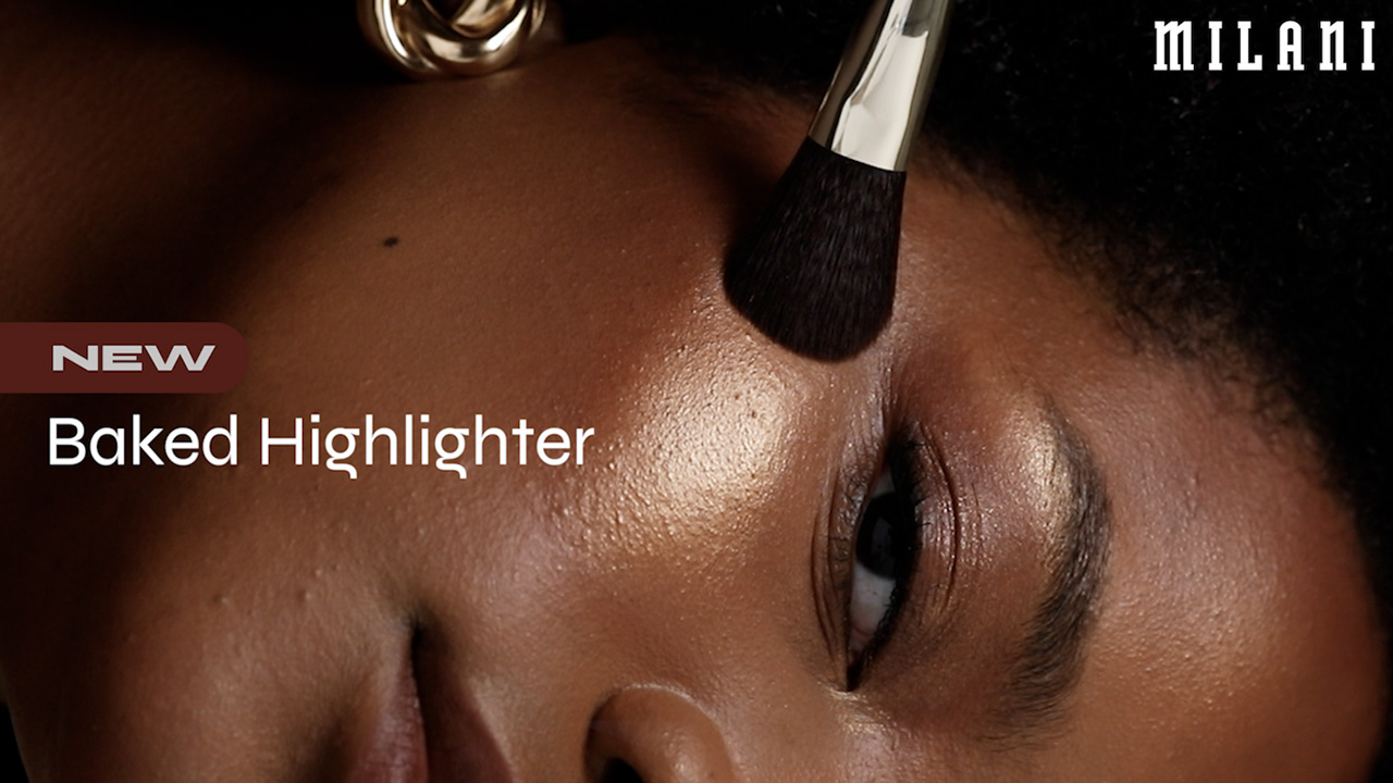 thumbnail video image 2 of PR MIL Baked Highlighter, Champagne D'oro 02, 2 of 15