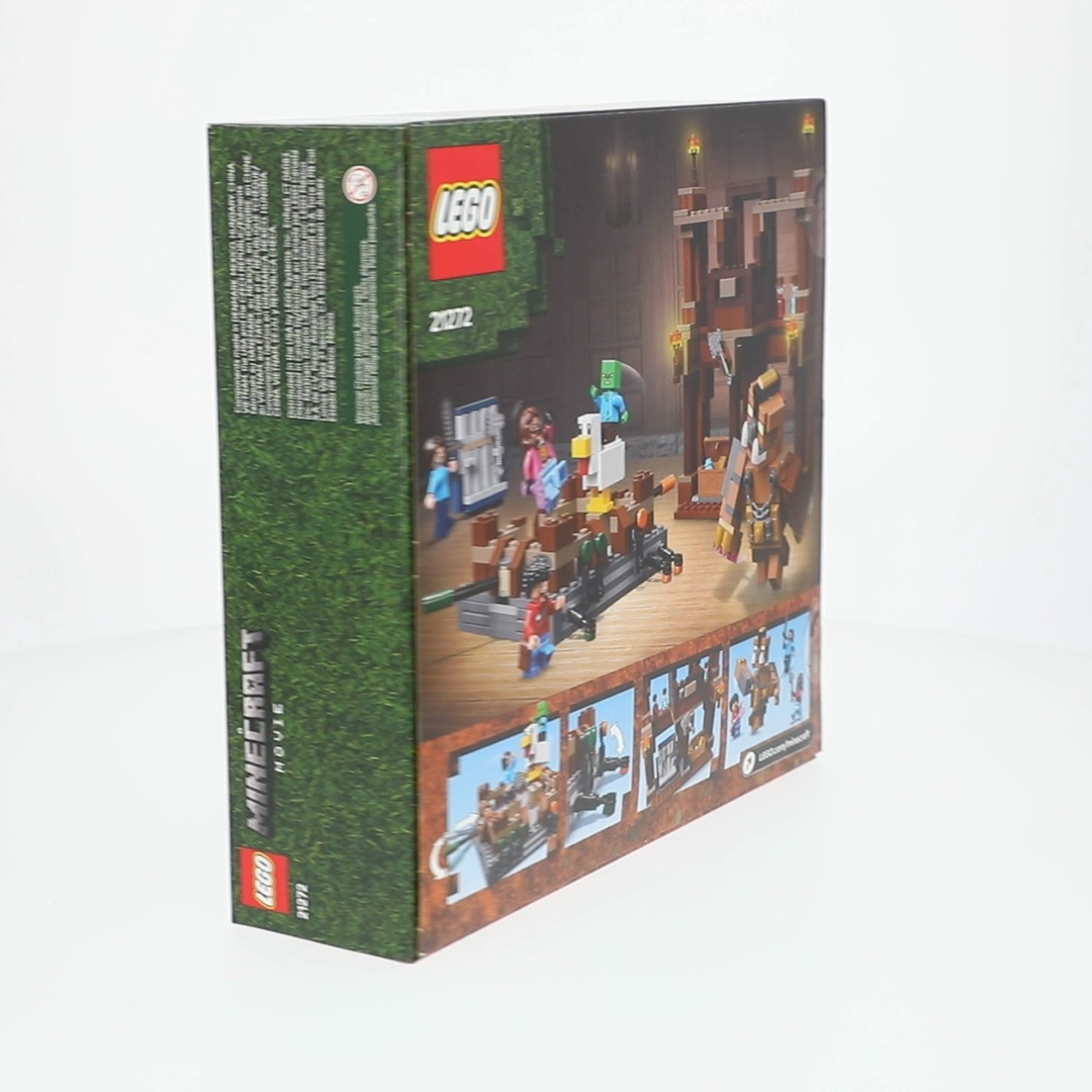 LEGO Minecraft Woodland Mansion Fighting Ring, 21272, Includes