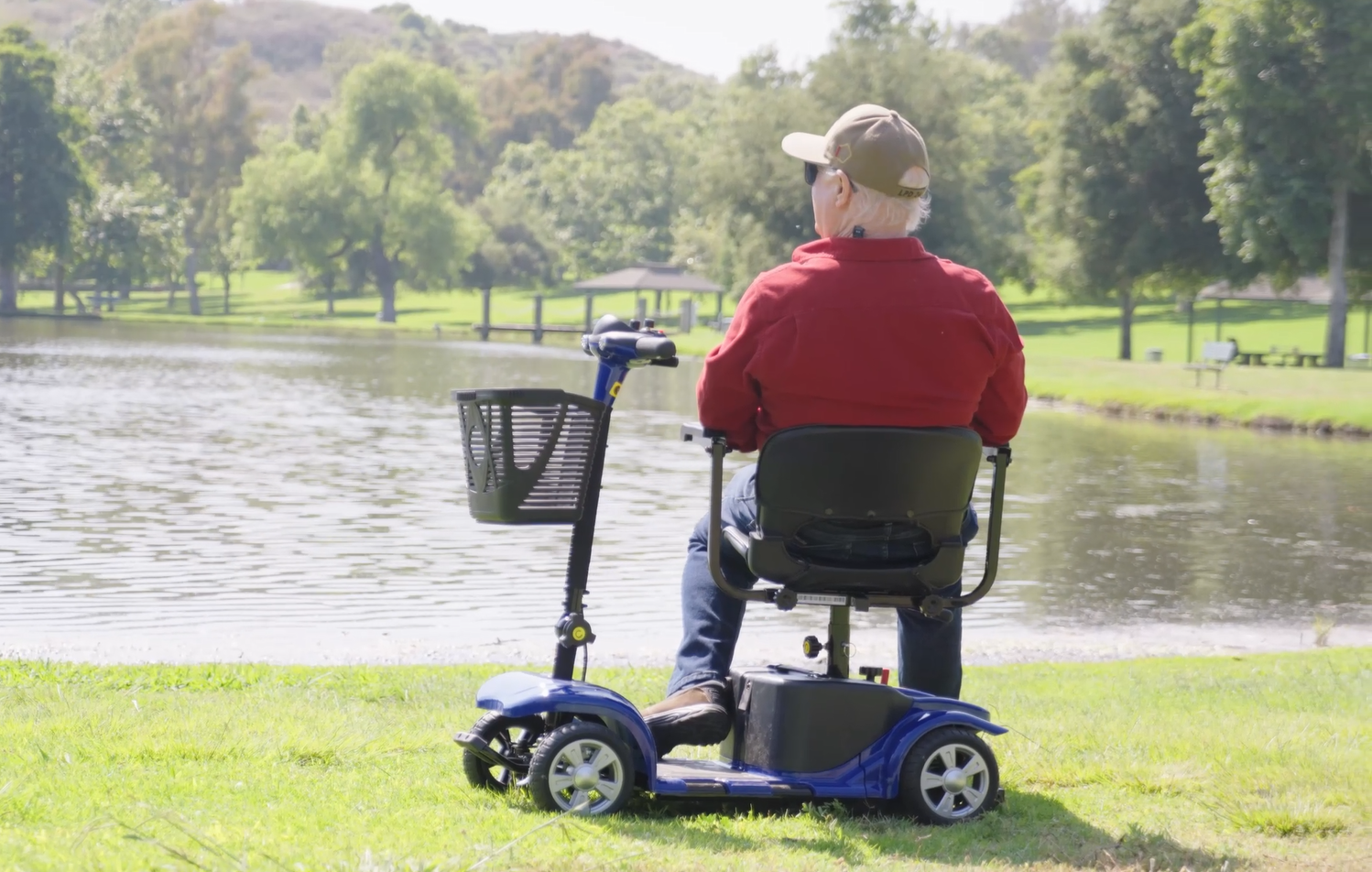 thumbnail video image 2 of Sunderwell 4 wheeled Elderly Mobility Scooters are Suitable for the Elderly(Blue), 2 of 8