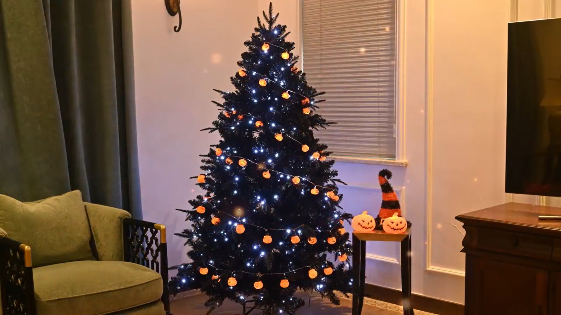 thumbnail video image 2 of Mayhihi 6Ft Christmas Tree, Prelit Black pine Prem Artificial Tree, 1460 Lifelike PE&PVC Mixed Tips , 350 LED Lights, 2 of 7
