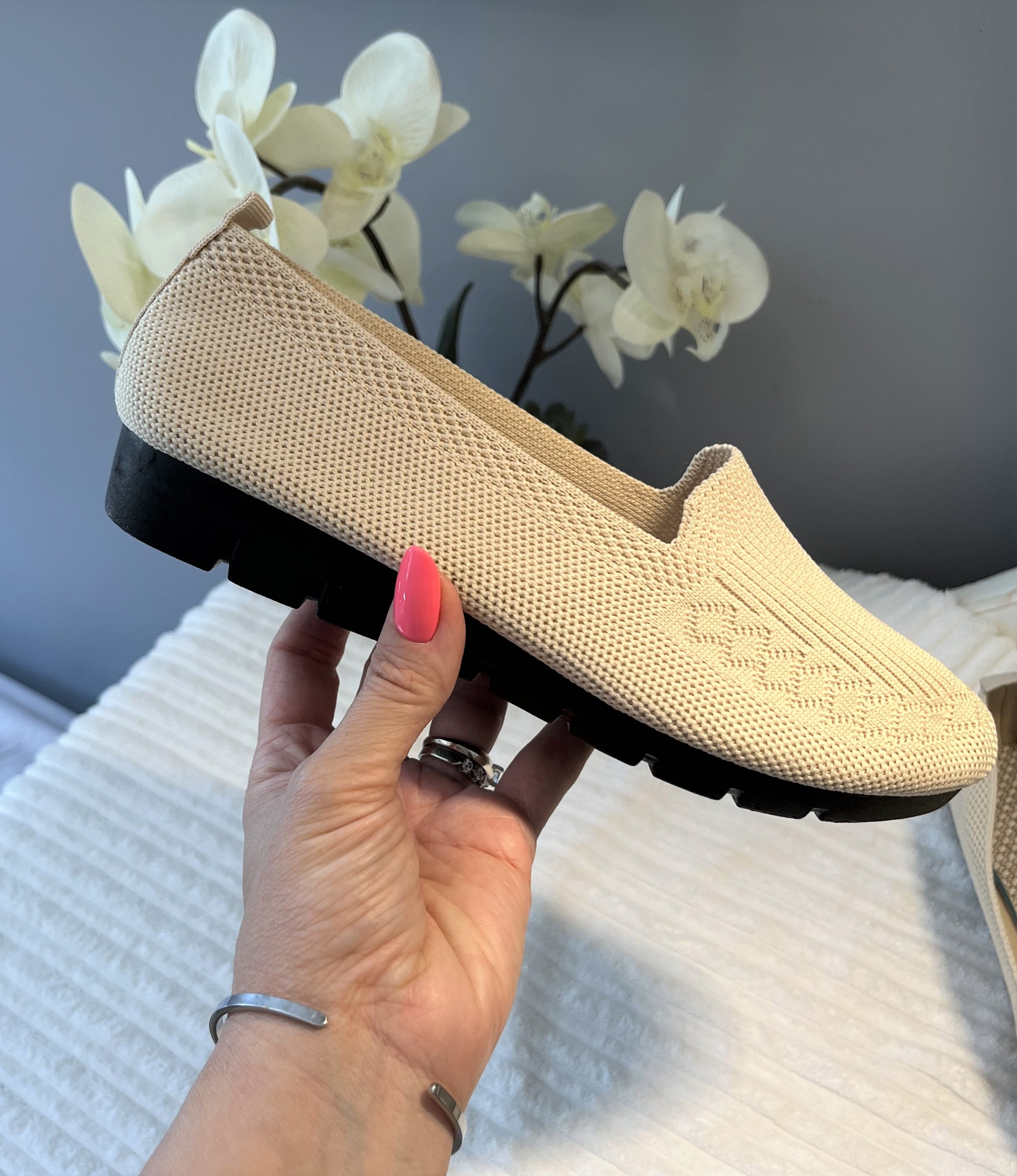 thumbnail video image 2 of SPATI Women's Knitted Flat Shoes - Lightweight Loafers, 2 of 8