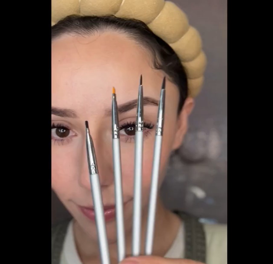 thumbnail video image 2 of Vertex Beauty Eyeliner Brush Set Makeup Brush Pencil Liquid Gel Liner Winged Brushes Small Firm Angled Wing Tip Kit Black Pen Stencils Thin Flat Stencil Perfect Sharpener Cat Eyeshadow Brown Eyebrow, 2 of 8