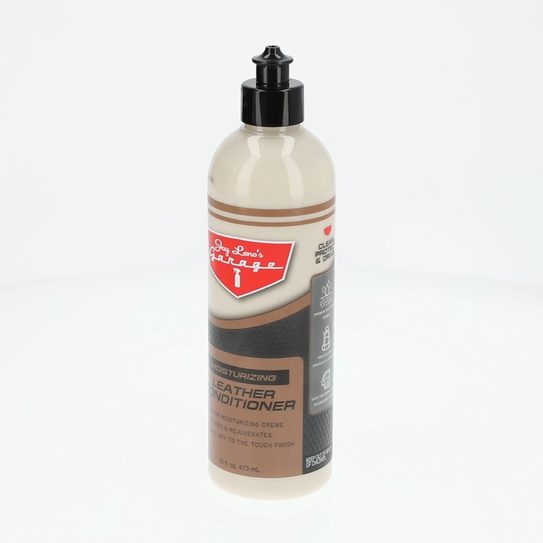 【消しゴム様】UNIVERSAL PRODUCTS.LEATHERBROUSON Leather Conditioning | Leather Conditioner Wipes from Jay Leno's
