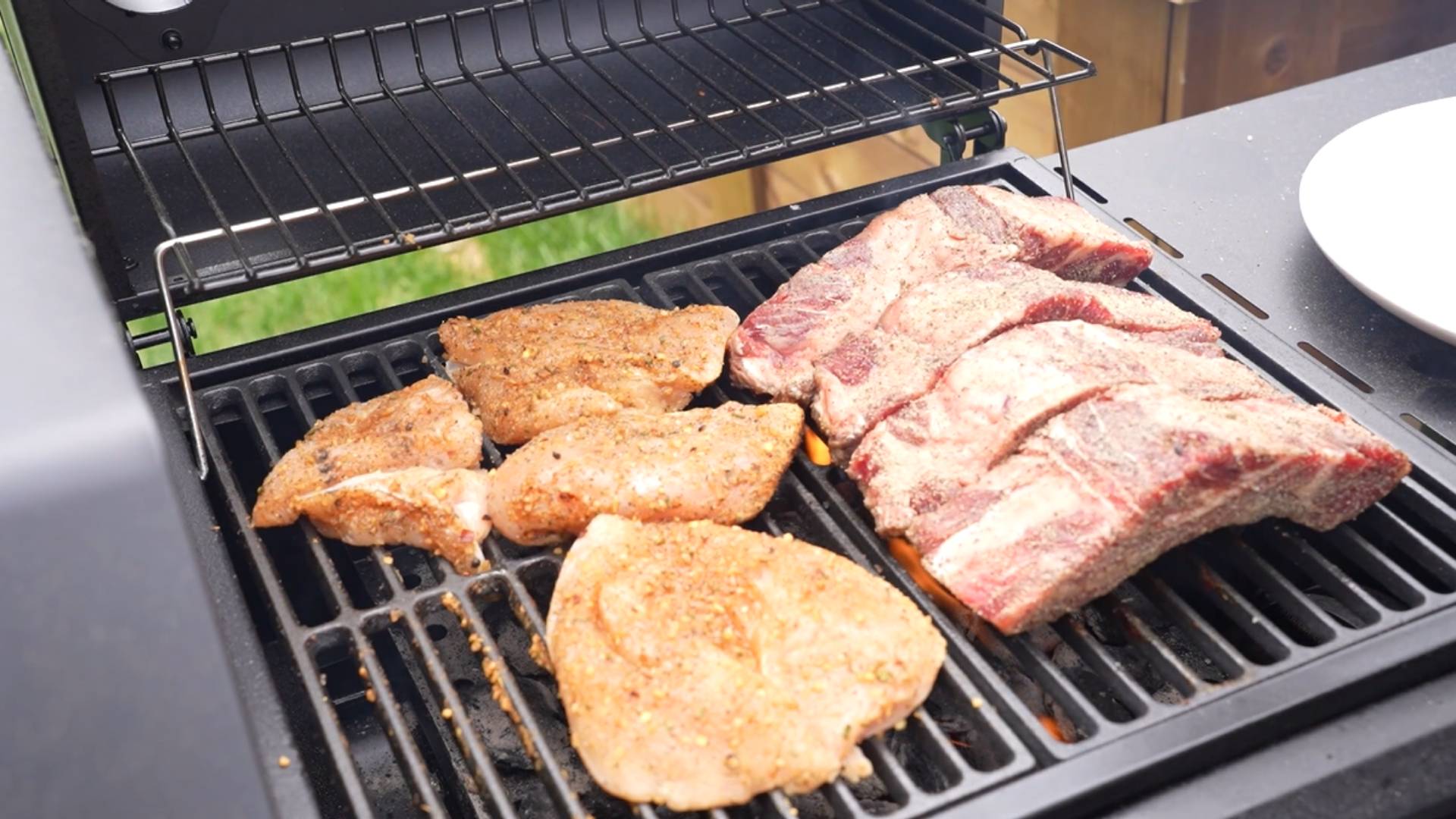 thumbnail video image 2 of Brand-Man Propane Gas & Charcoal Grill and Griddle Combo, Dual Fuel BBQ Grill with Dual Lids for Outdoor Barbecue, Sliver & Black, 2 of 10