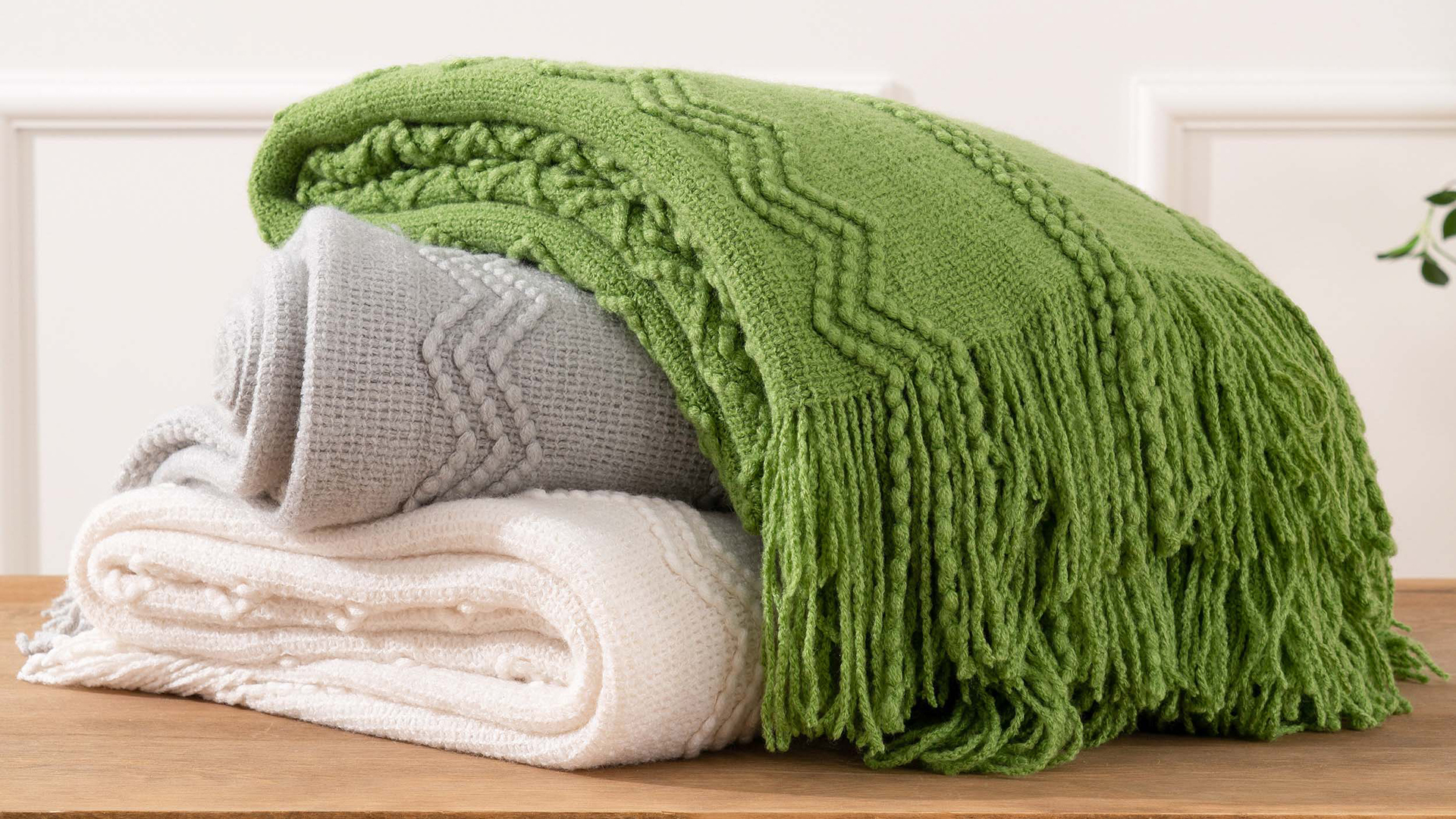 thumbnail video image 2 of Green Throw Blankets,Lightweight Textured Knit Blanket with Tassels,Spring Throws,50"x60", 2 of 9