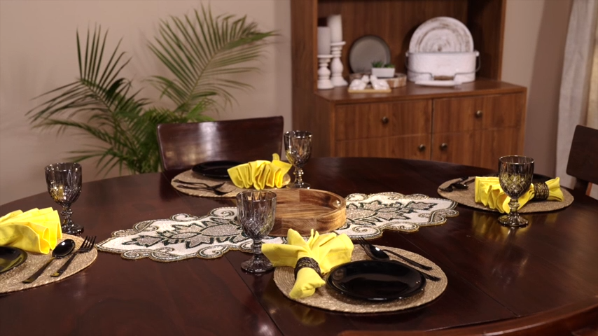 thumbnail video image 2 of Bedding Craft Natural Burnt Round Wooden Serving Tray Set – Rustic Countertop Fruit Basket Organizer – Natural Wood Decorative Storage, Set of 2, 12x12x1.5 Inch, 2 of 8