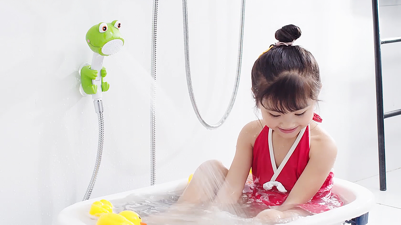 thumbnail video image 2 of KAIYING Dollie Children's Bath Shower Head, Children's Handheld Shower Heads with Hose and Diverter, Bath Toys, Cartoon Shower Head Kids Bath Bathing Accessories, 2 of 8